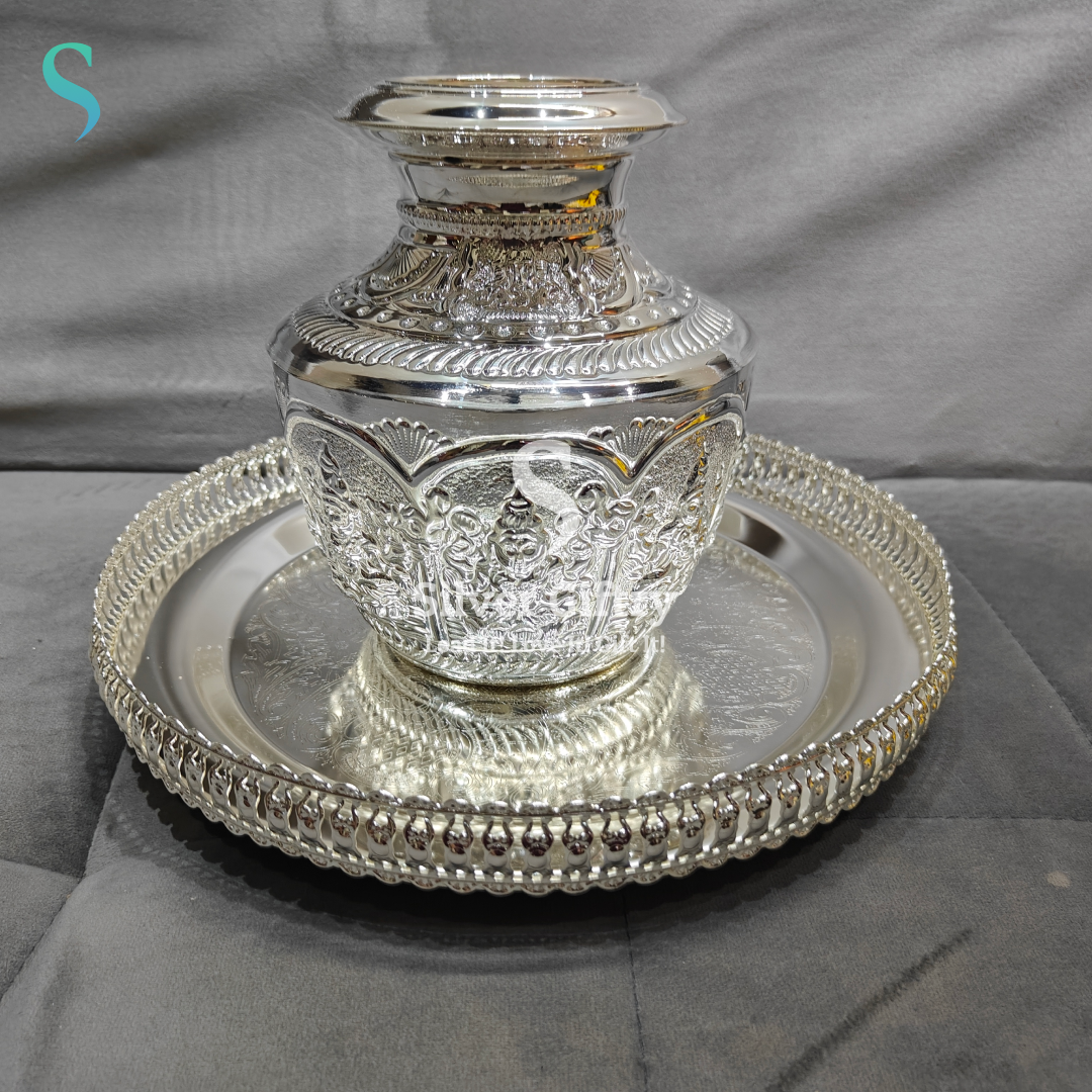 GS Ashtalakshmi Design Kodam 9" with Imported Tray