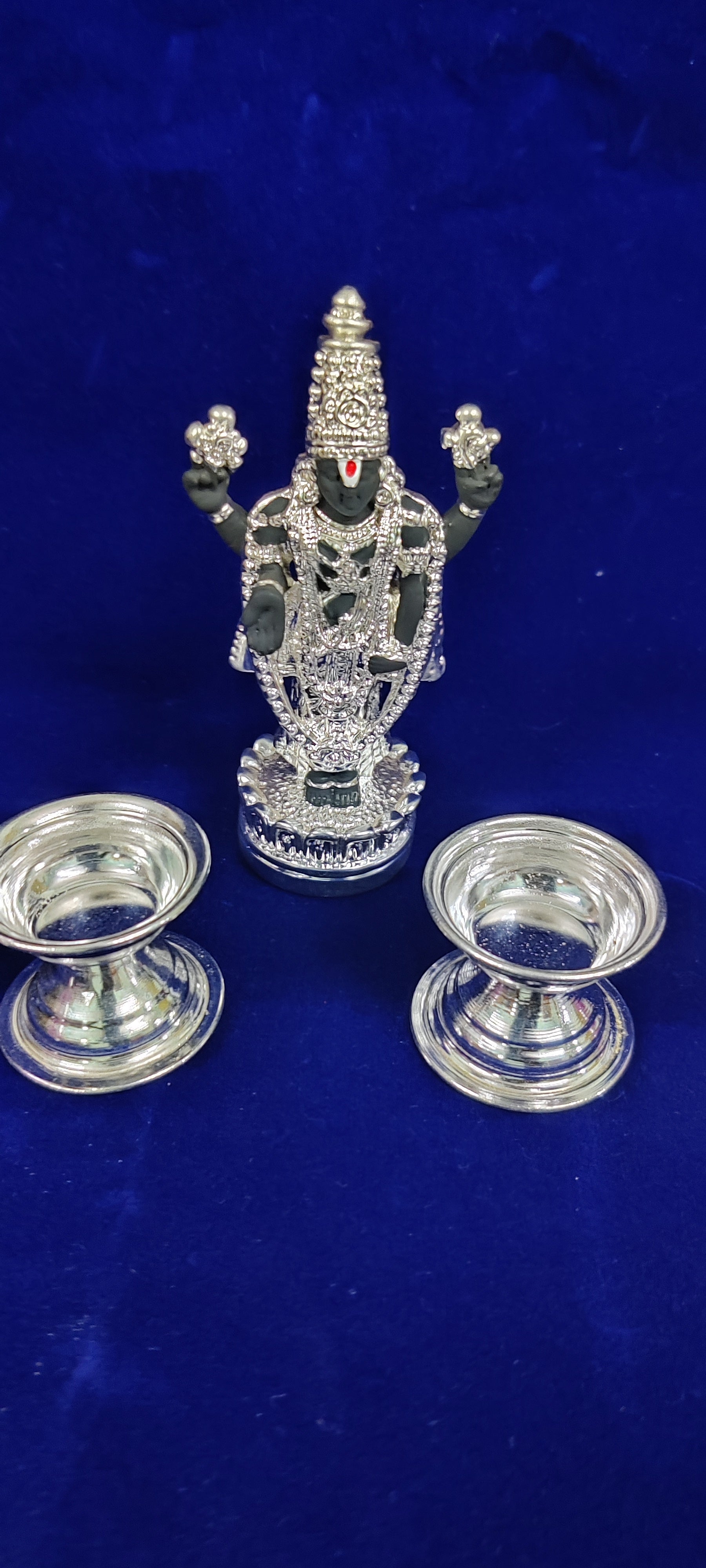 Balaji Idol With German Silver Nanda Deepam 5"