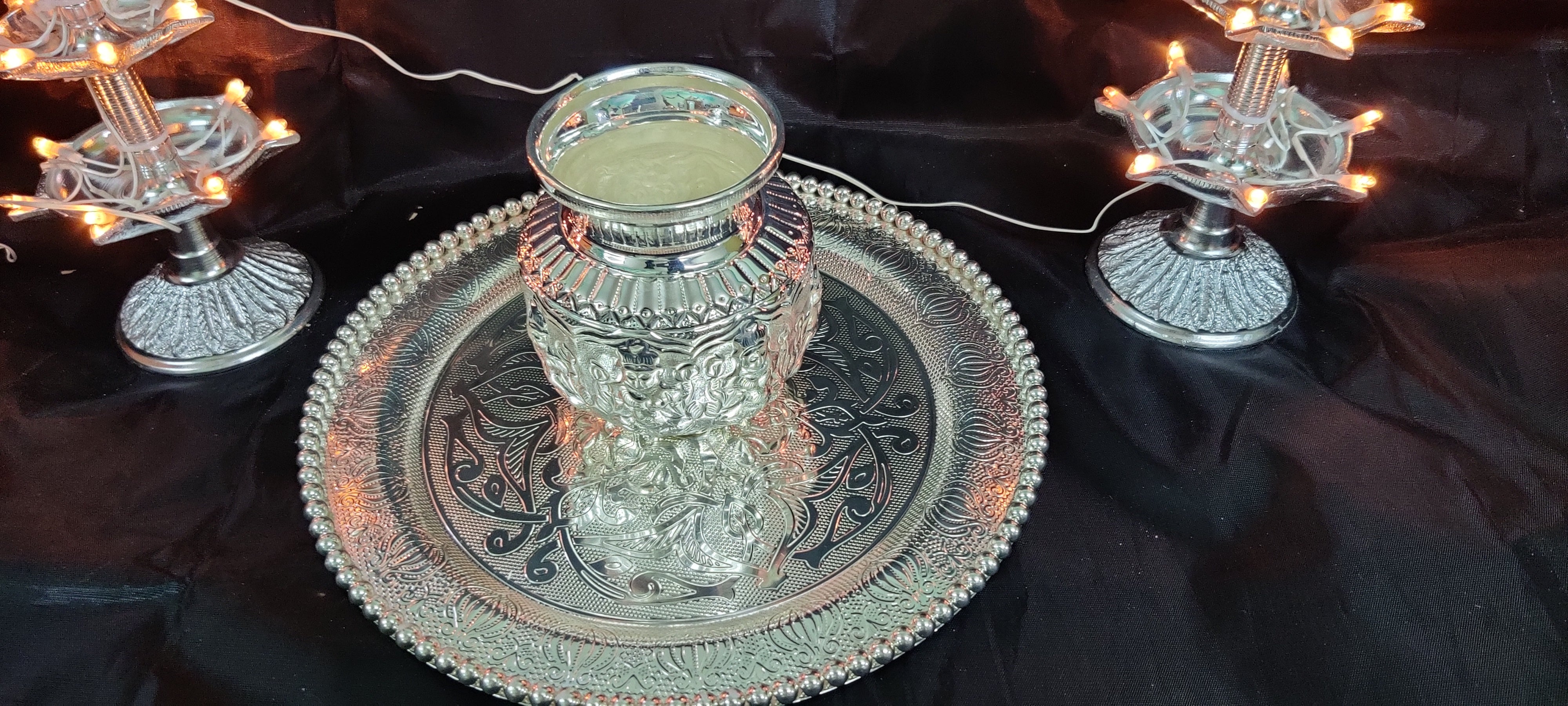 Imported German Silver Tray With Astalakshmi Kalsha
