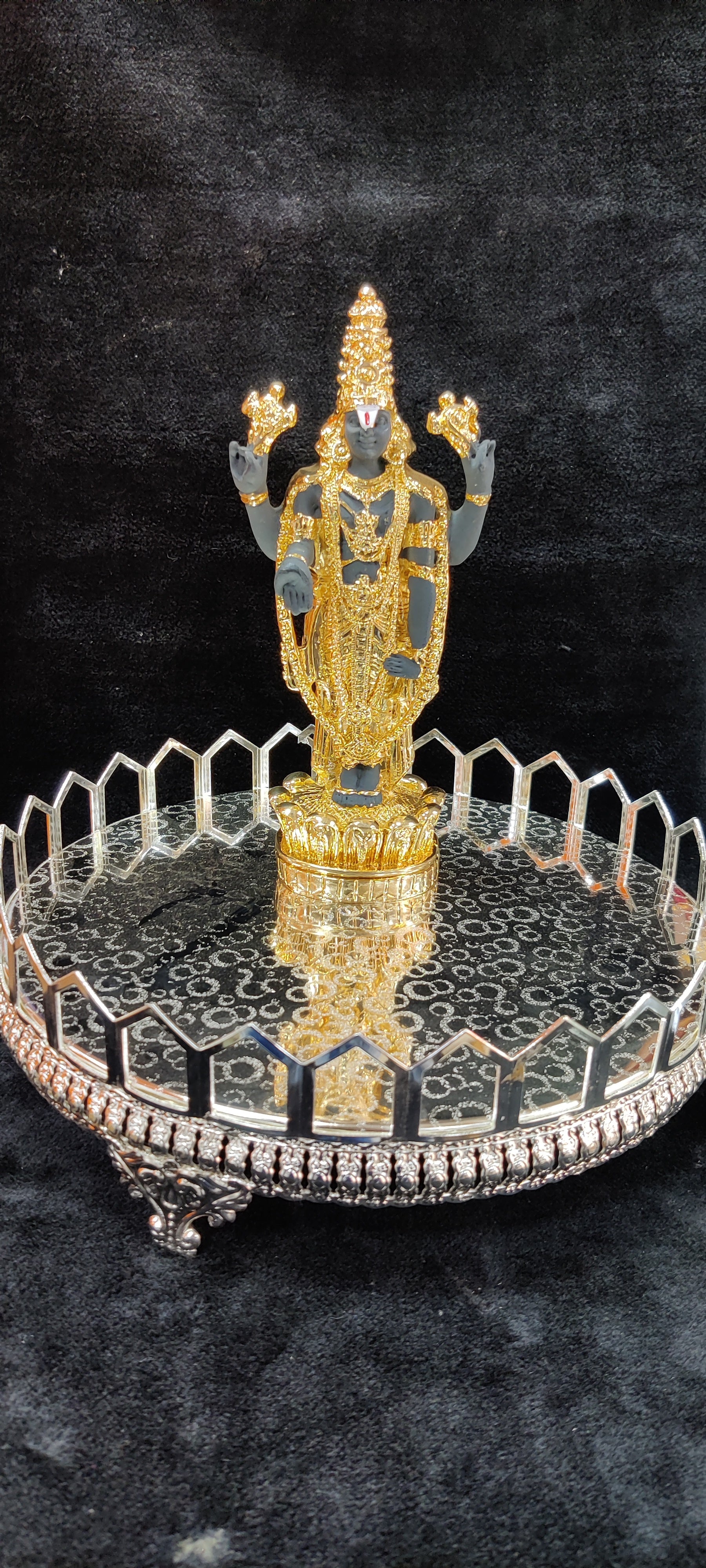 Imported Tray With 9" Balaji Idol