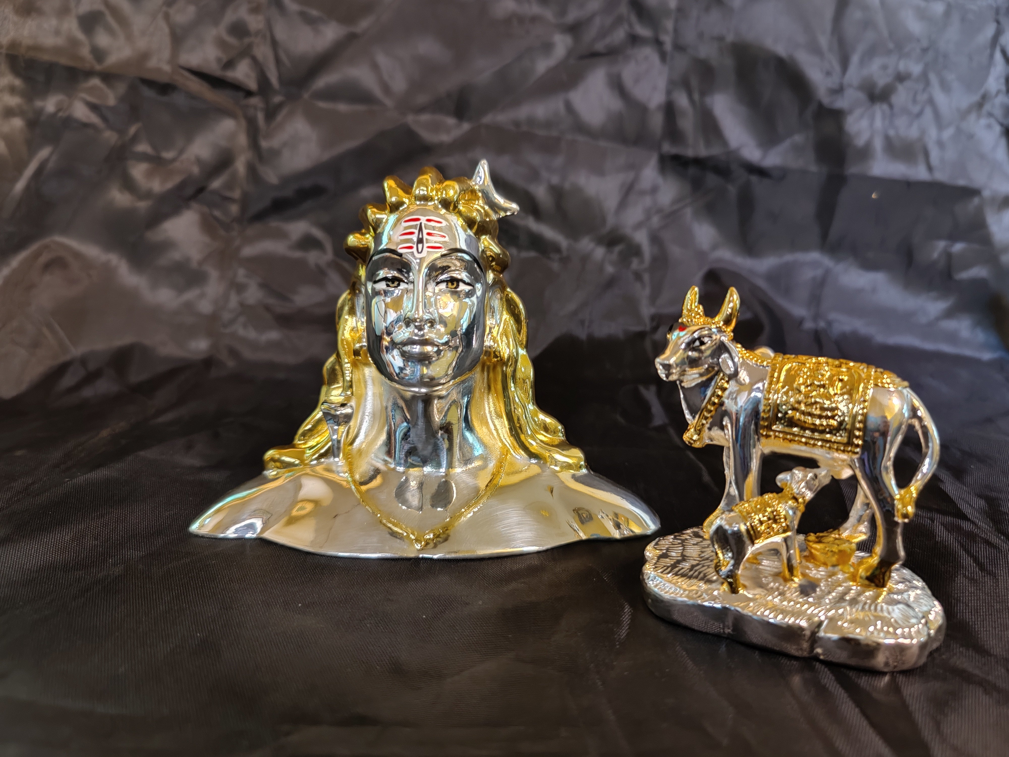 24kr Isha Shiv Idol With Cow and Calf