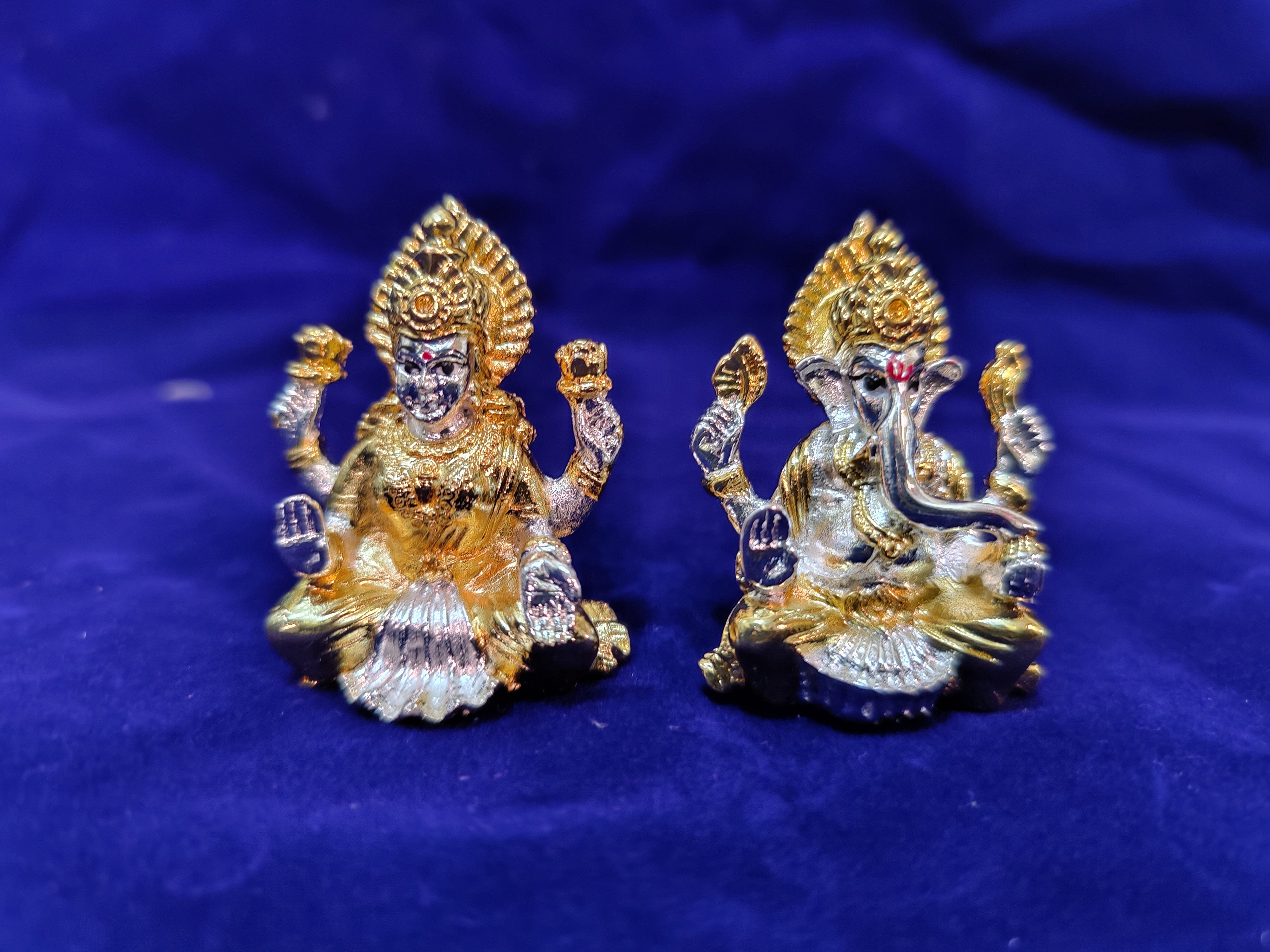 24kr Ganesh and Lakshmi Idol 2"