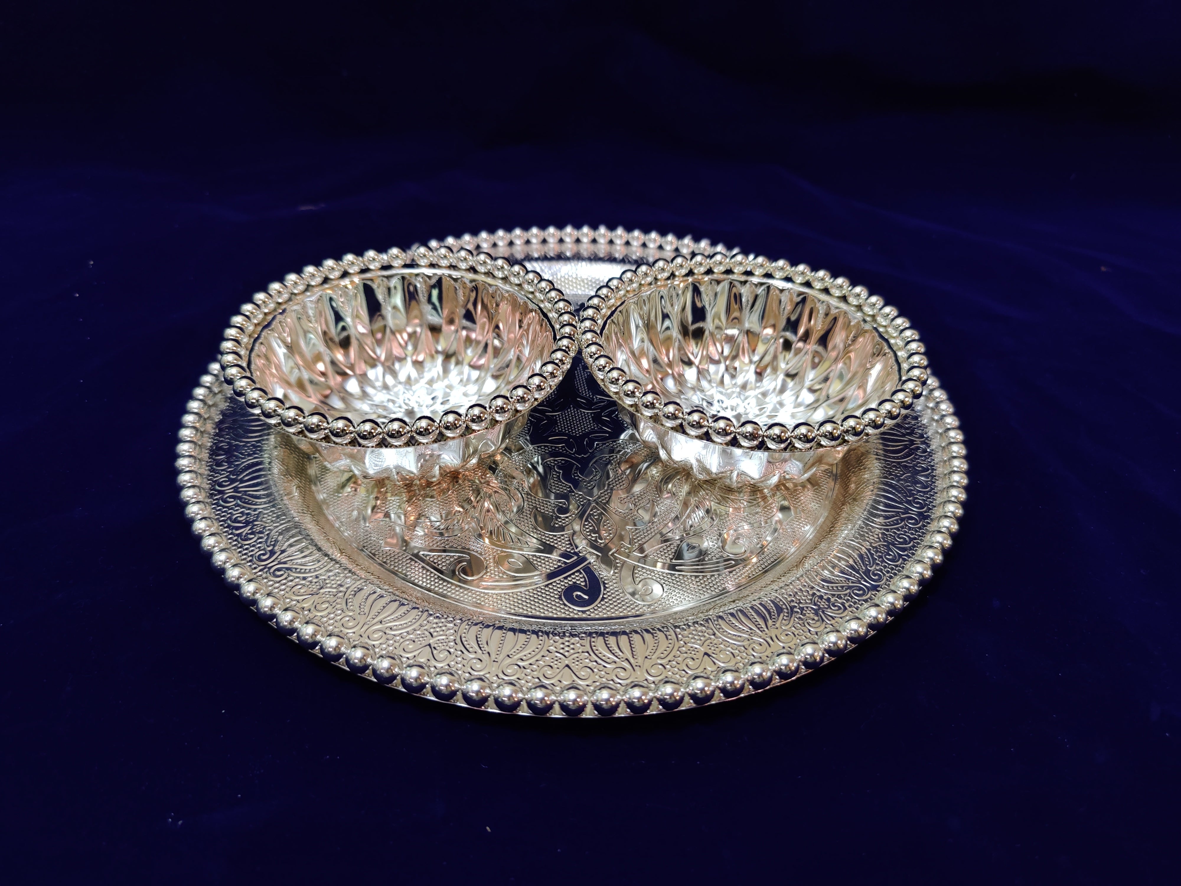 Imported German Silver Pearl Tray With Bowls