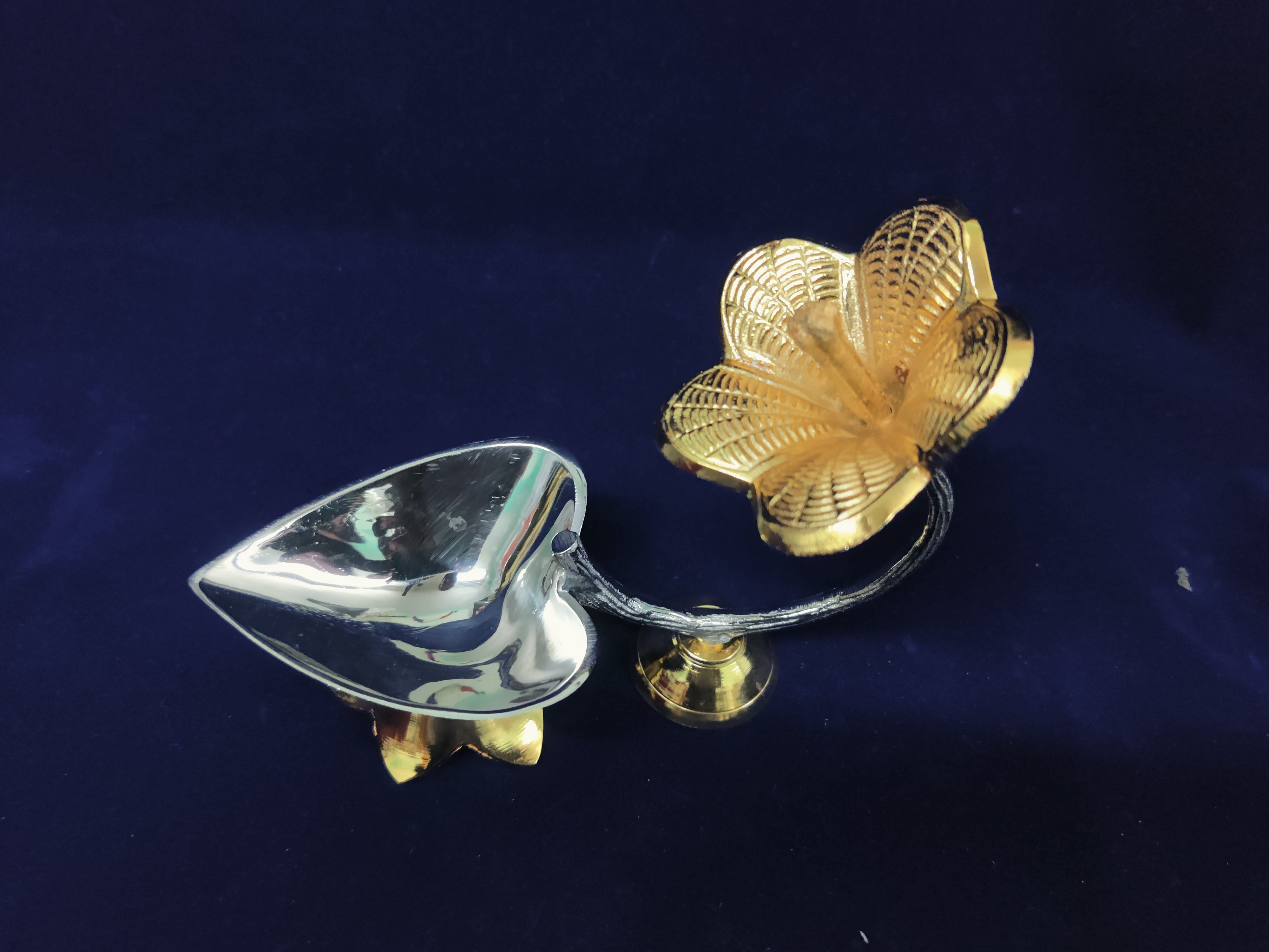 German Silver Harthi Stand