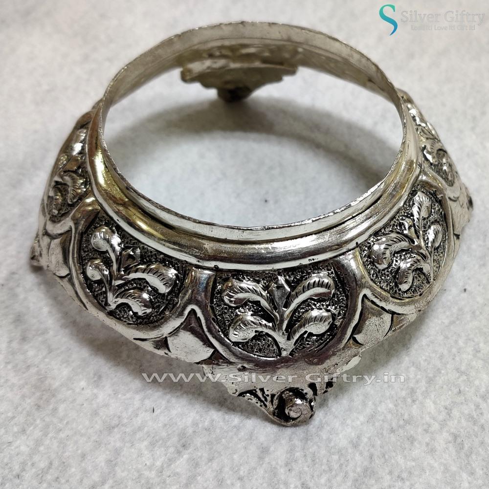 Antique Kalsha Stand with Kalsha Ideal for Return Gifts | Silver Giftry | SGT20K080
