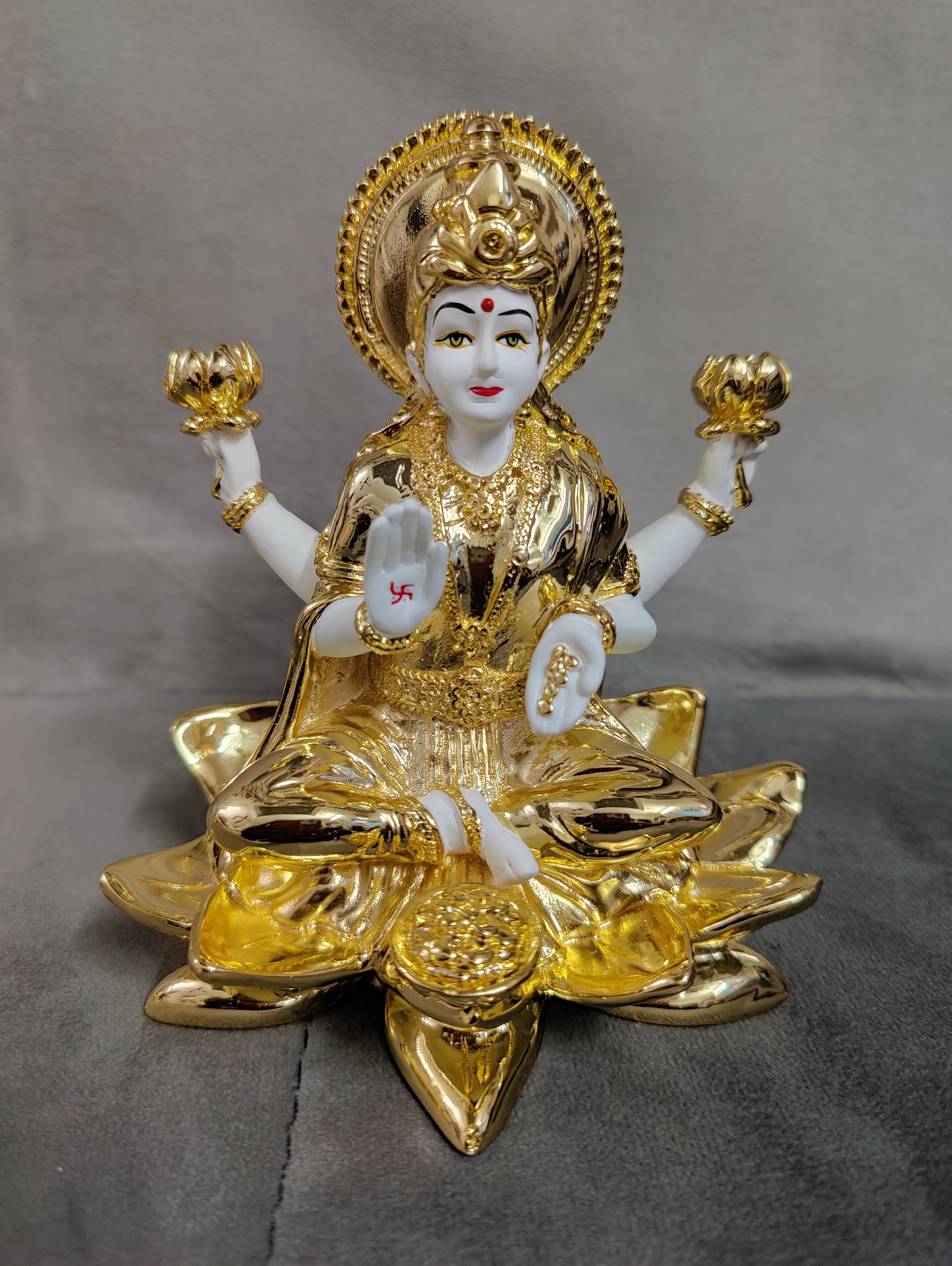 Lucky Lotus Lakshmi idol 5"