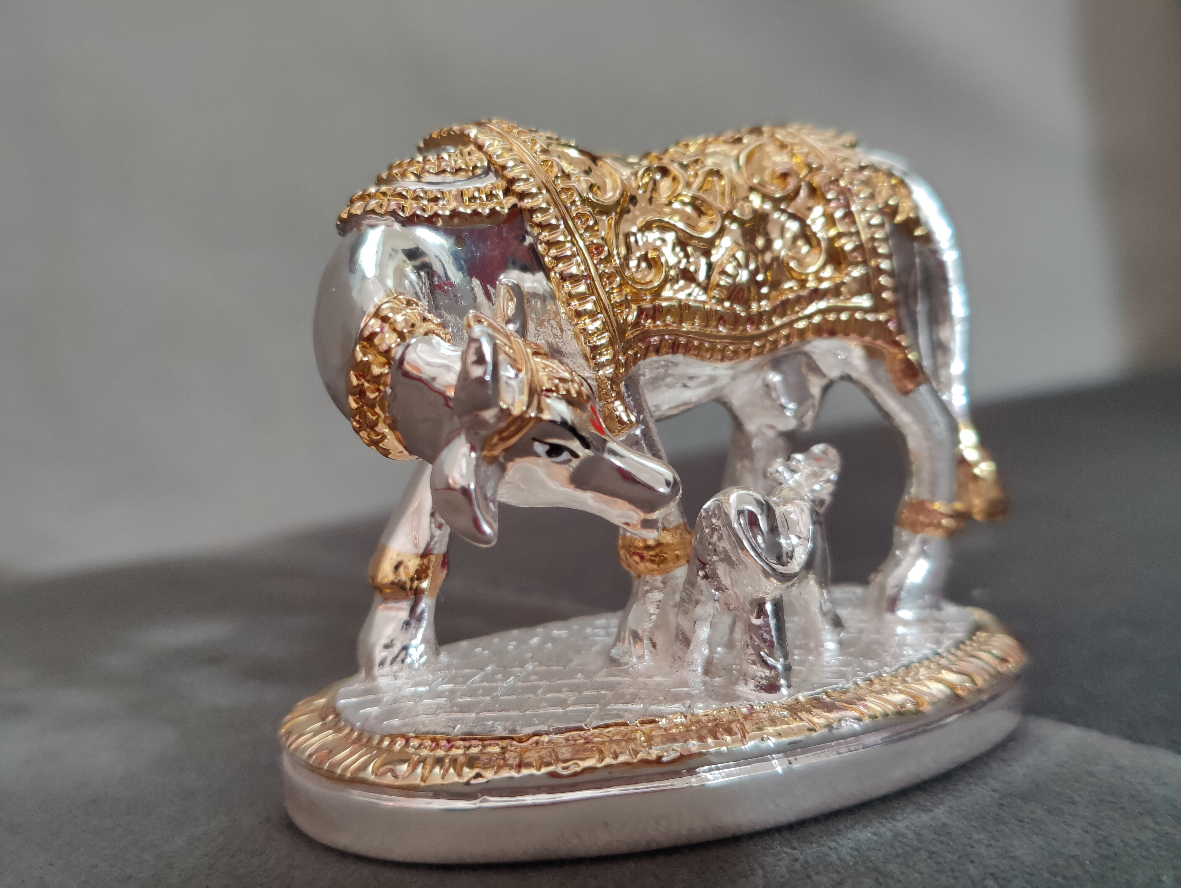 Kamdhenu (Gold and Silver) 3"