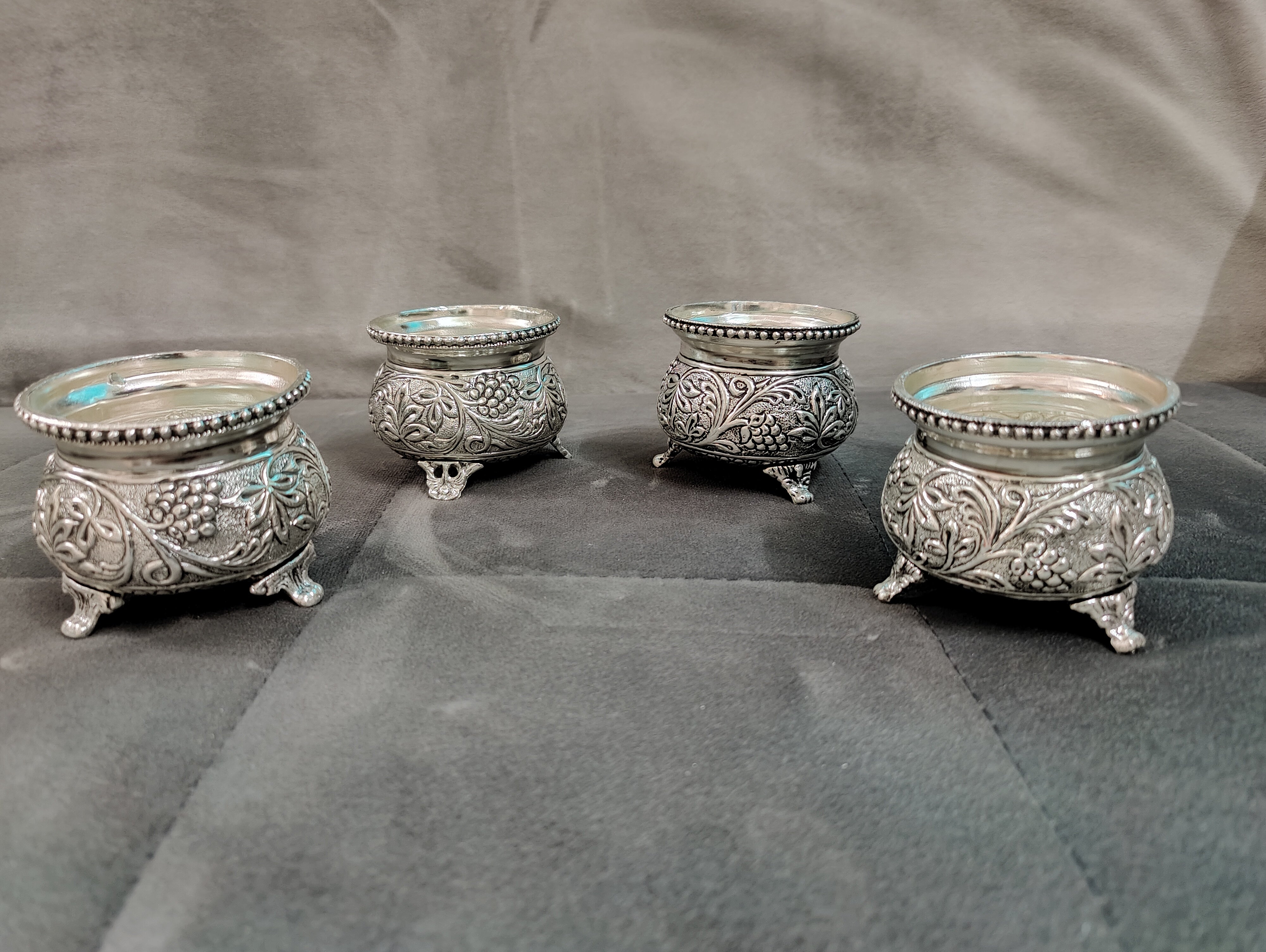 GS Antique Nakshi Kum Kum 3" Bowls Set