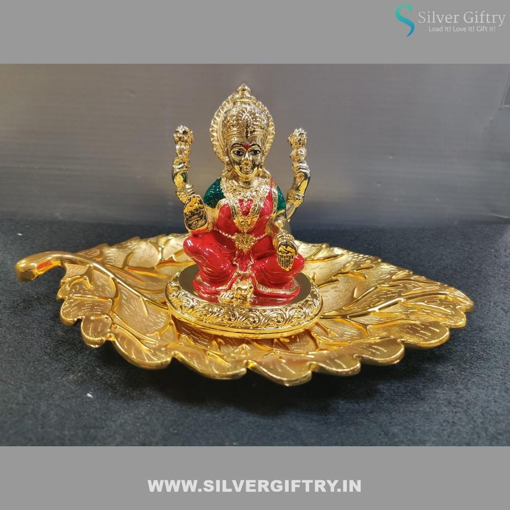Imported Leaf Plate With 24kr Gold Lakshmi Idol 3" | Silver Giftry | SGT20K379