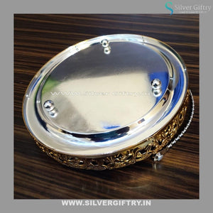 Imported Round Plate With Handle | Silver Giftry | SGT20K386
