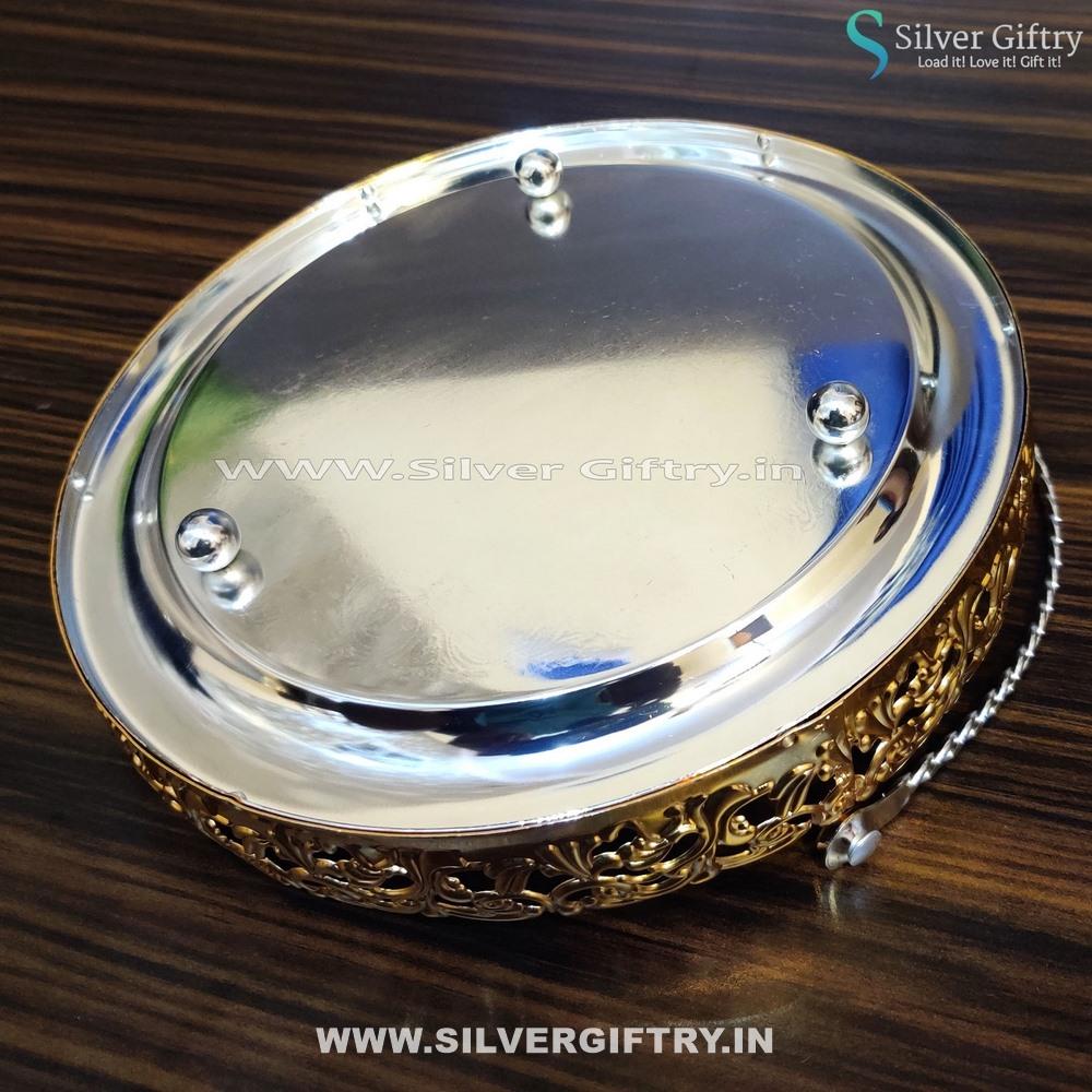 Imported Round Plate With Handle | Silver Giftry | SGT20K386