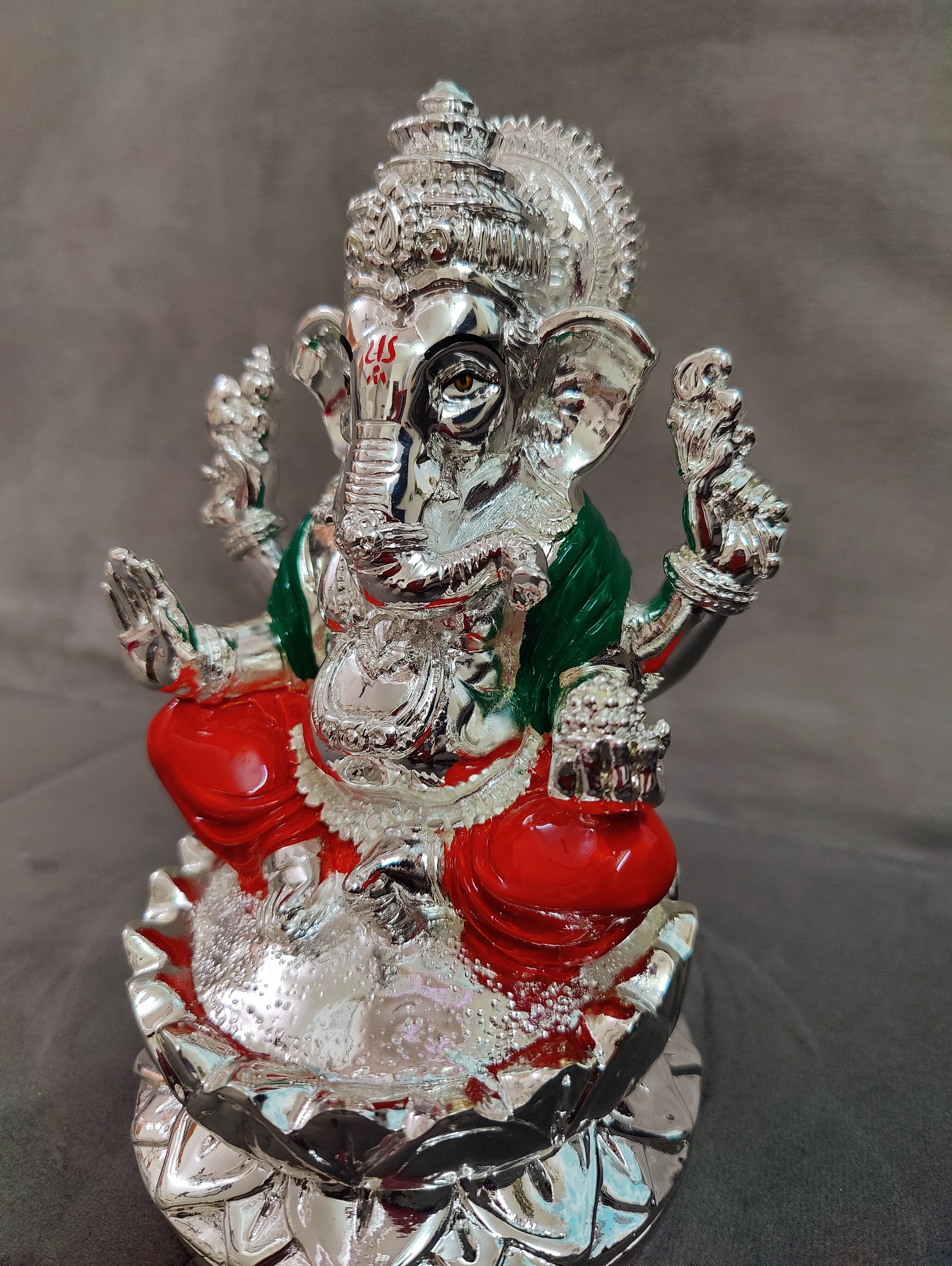 Ganesh idol 9"