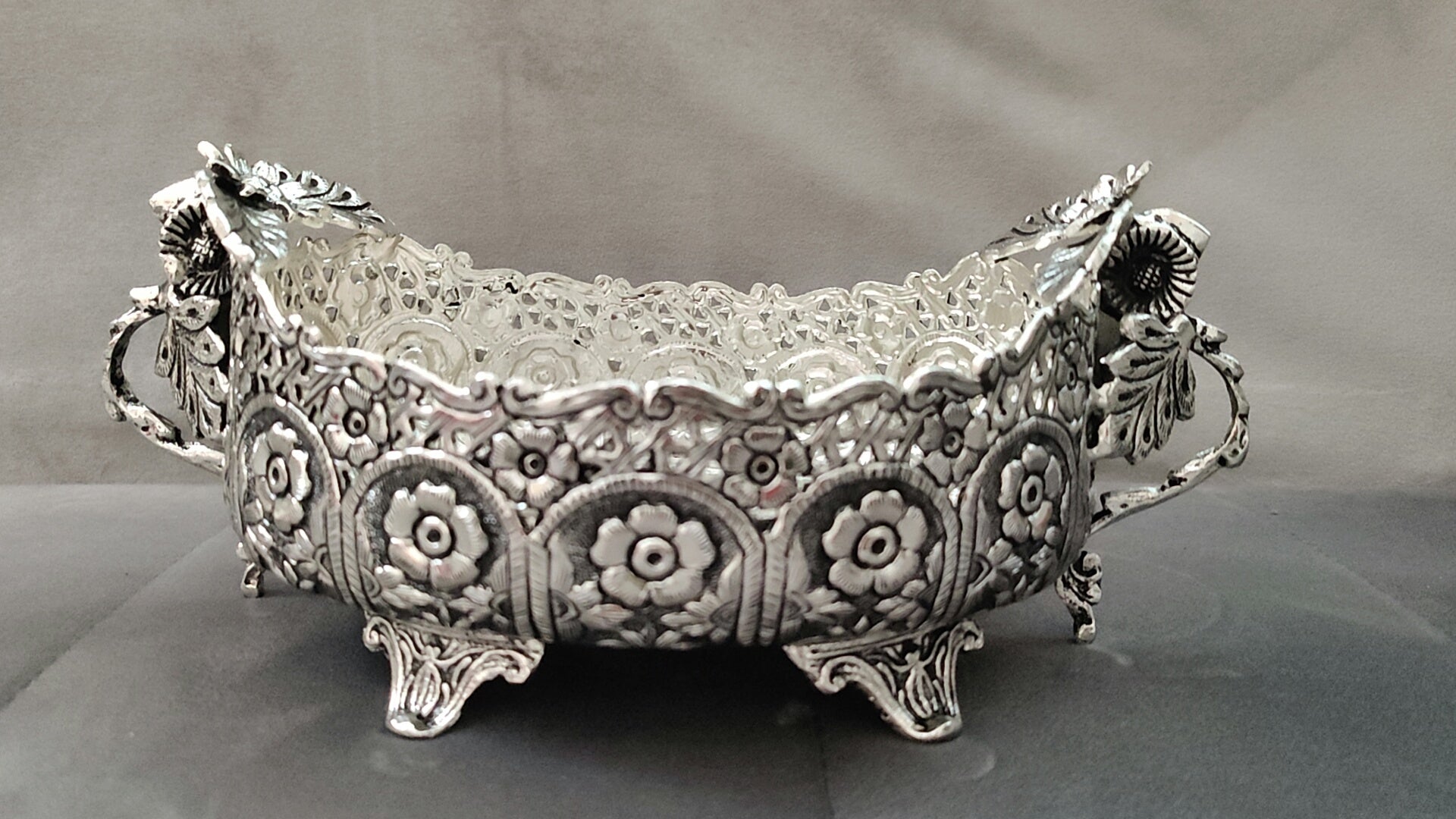 Antique German Silver Fancy Urli 9"