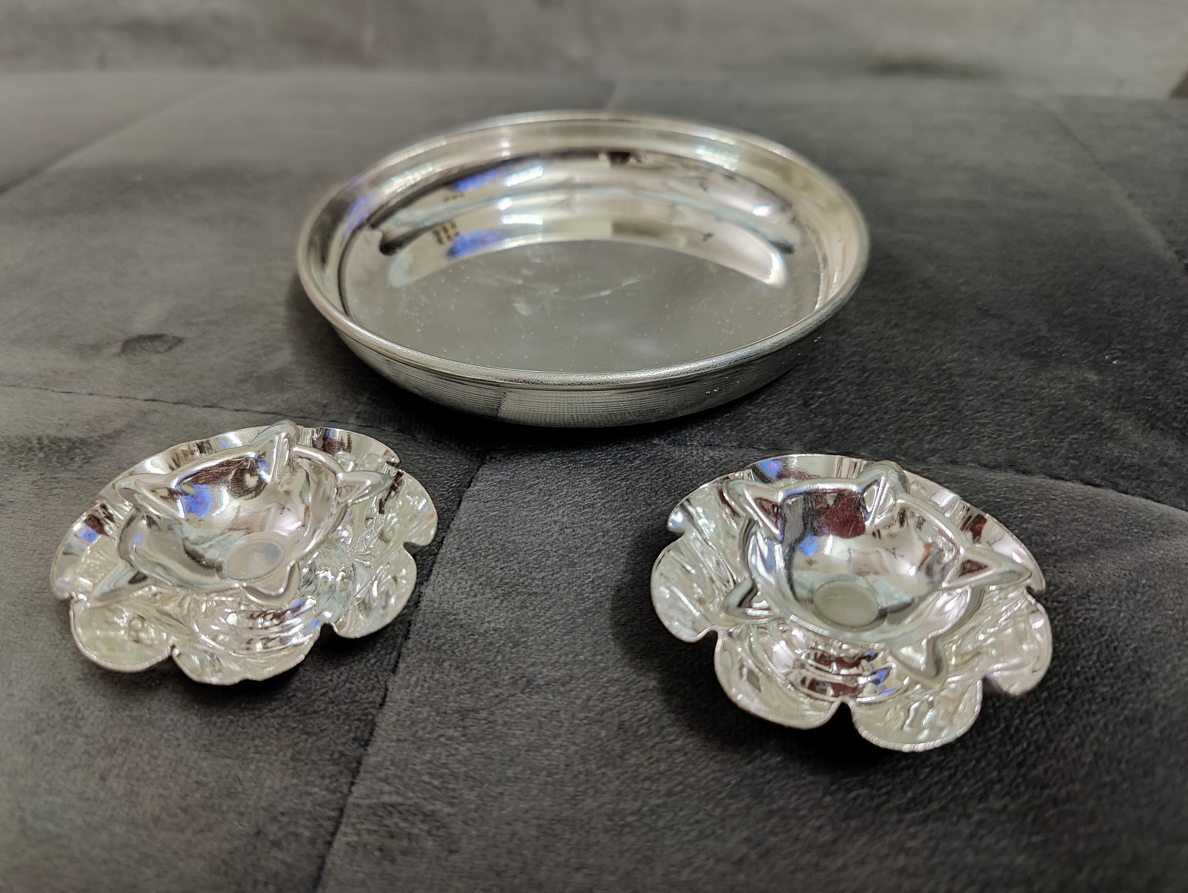 German silver 6" plate with deepam 2pcs