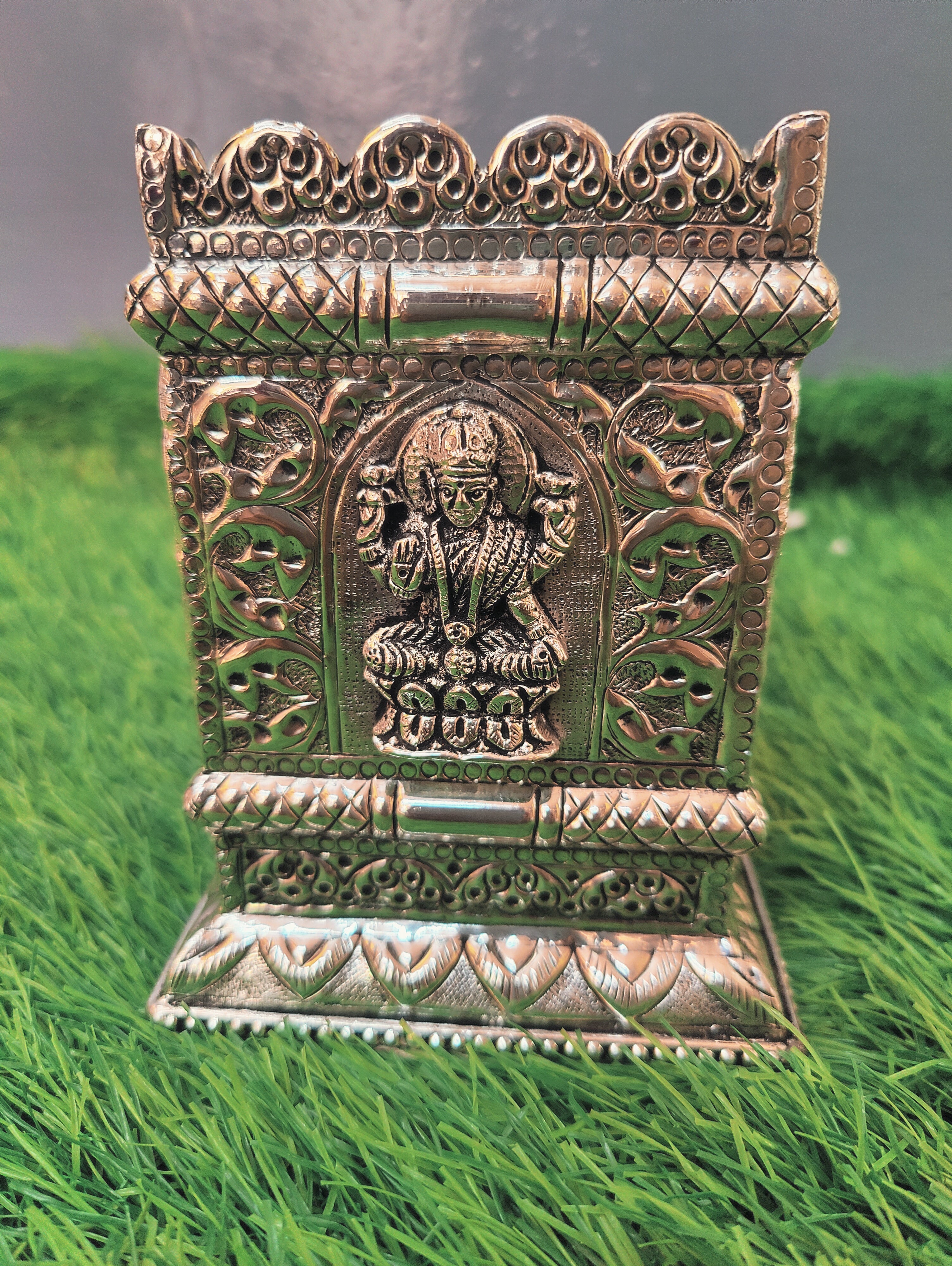 GS Antique Lakshmi Design Tulsi Pot 7/4"