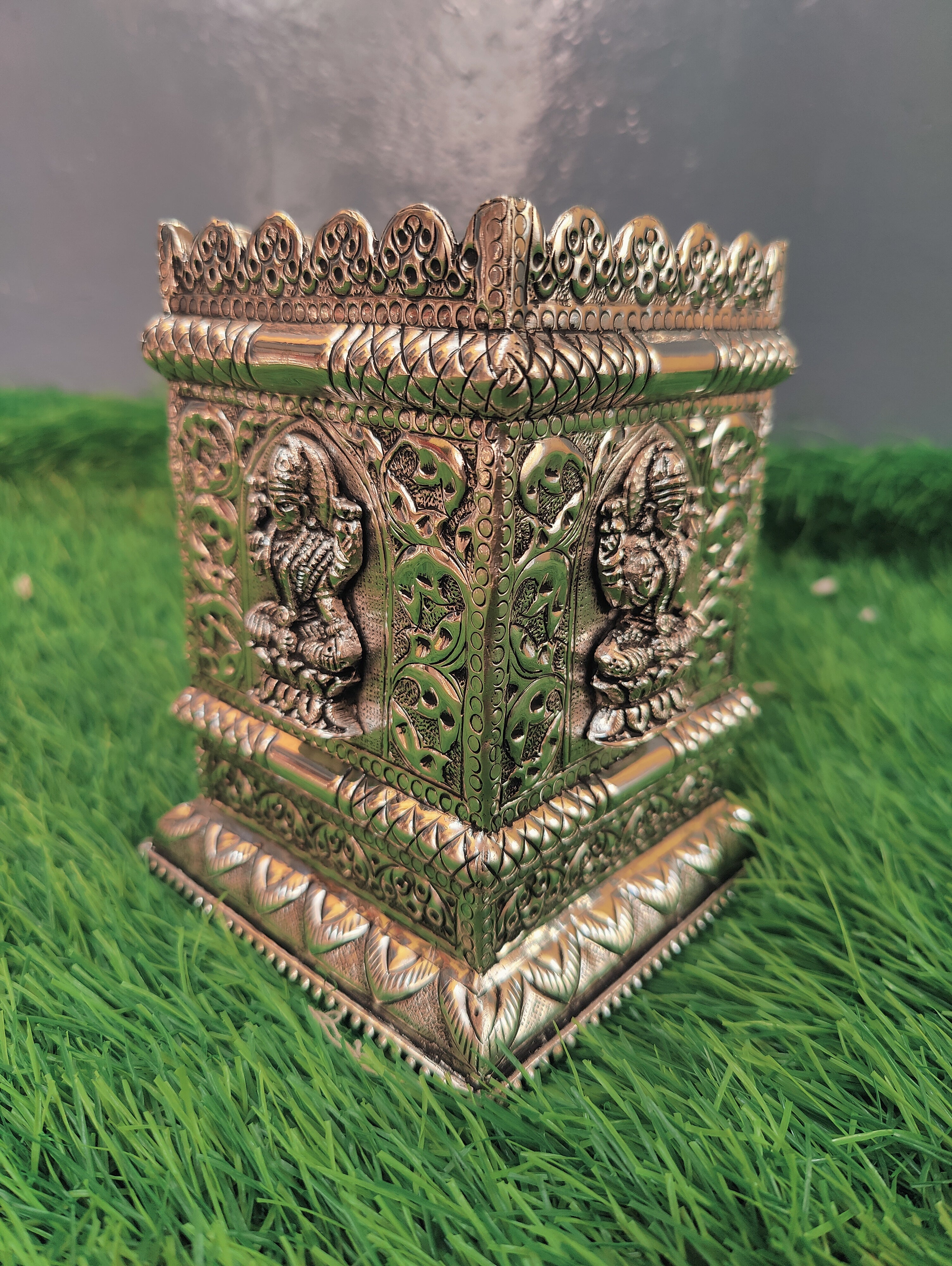 GS Antique Lakshmi Design Tulsi Pot 7/4"