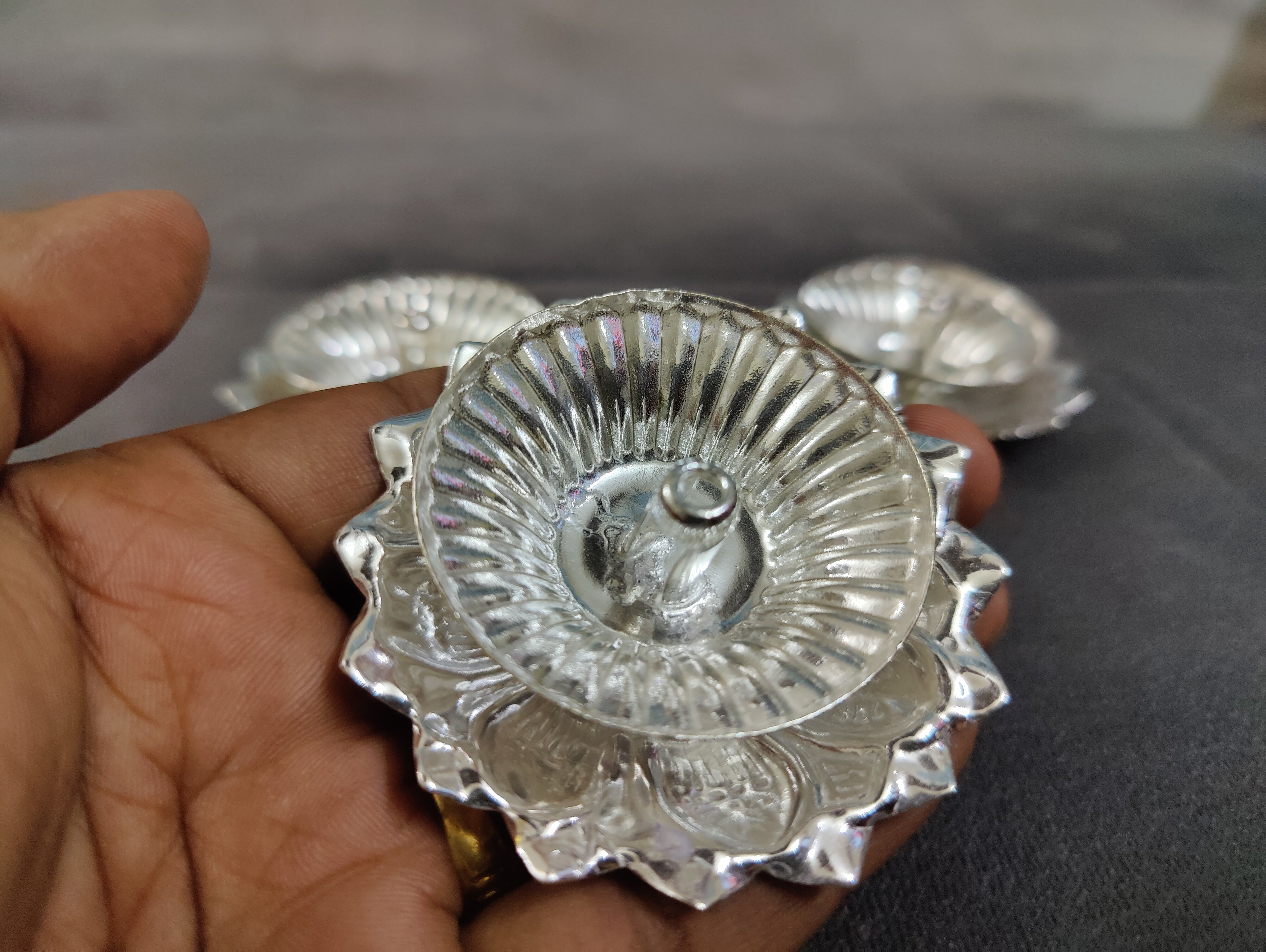 GS Fancy Devadas Diya (Pack of 10) – Silver Giftry
