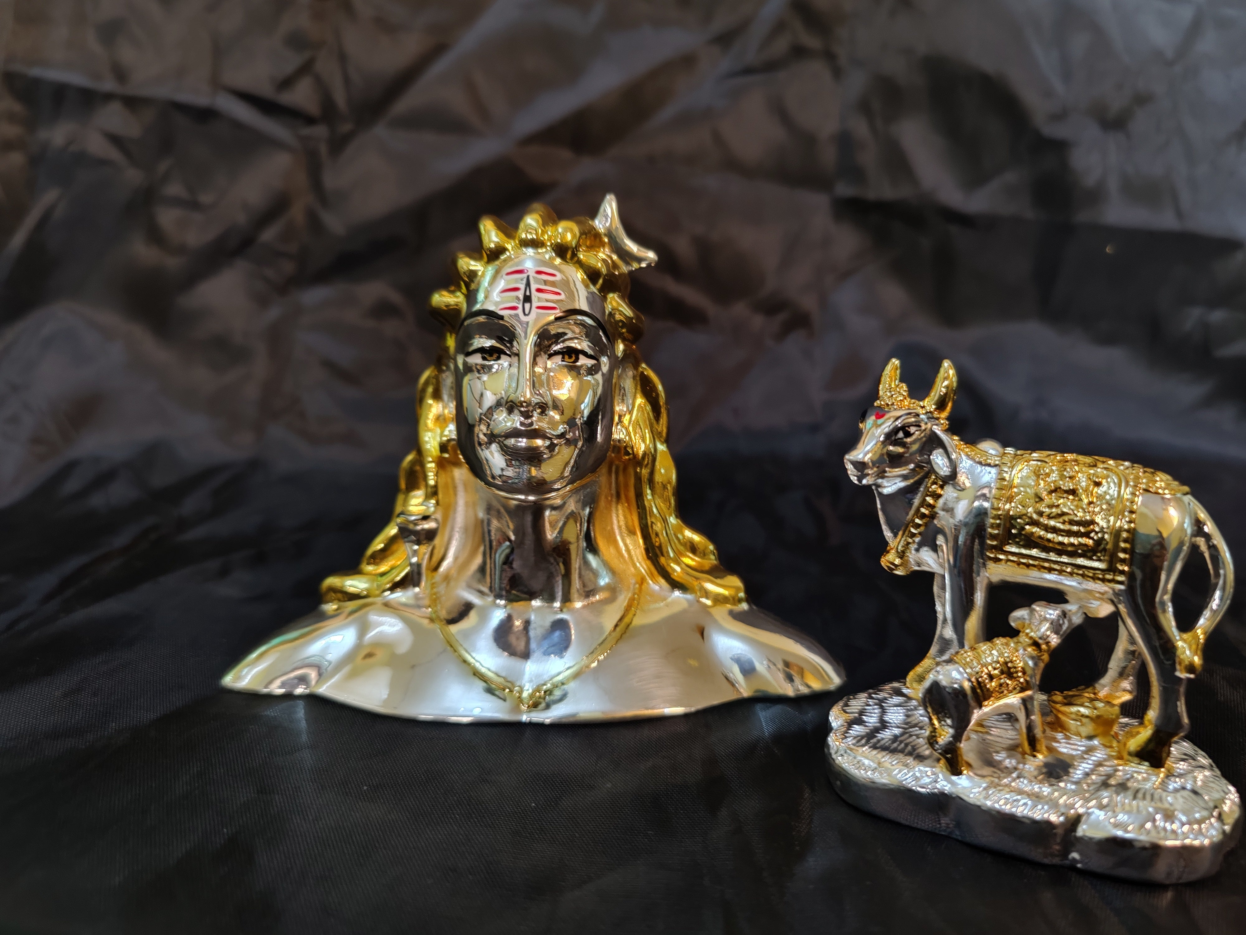 24kr Isha Shiv Idol With Cow and Calf