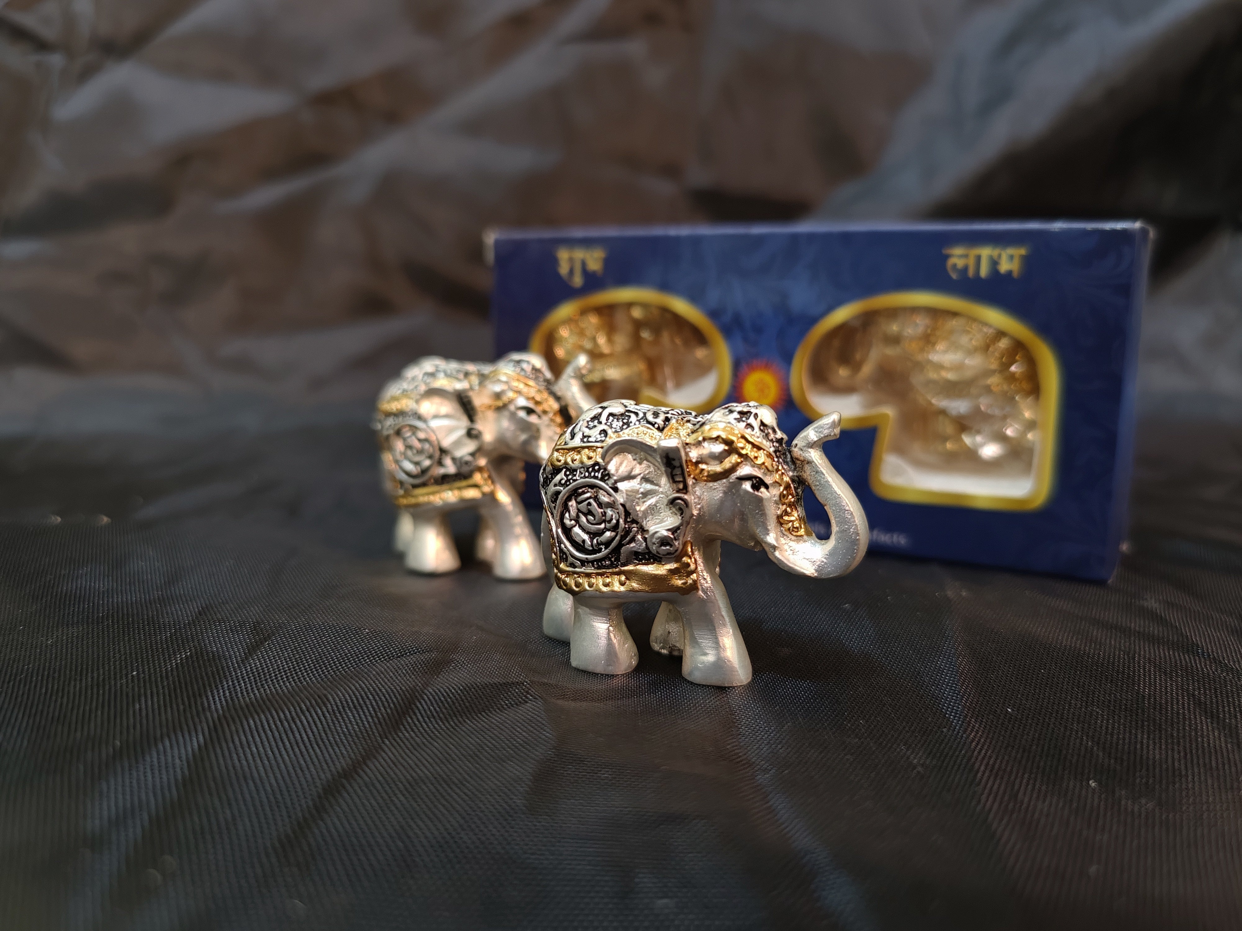 Pearl Finish Elephants Baby Pair