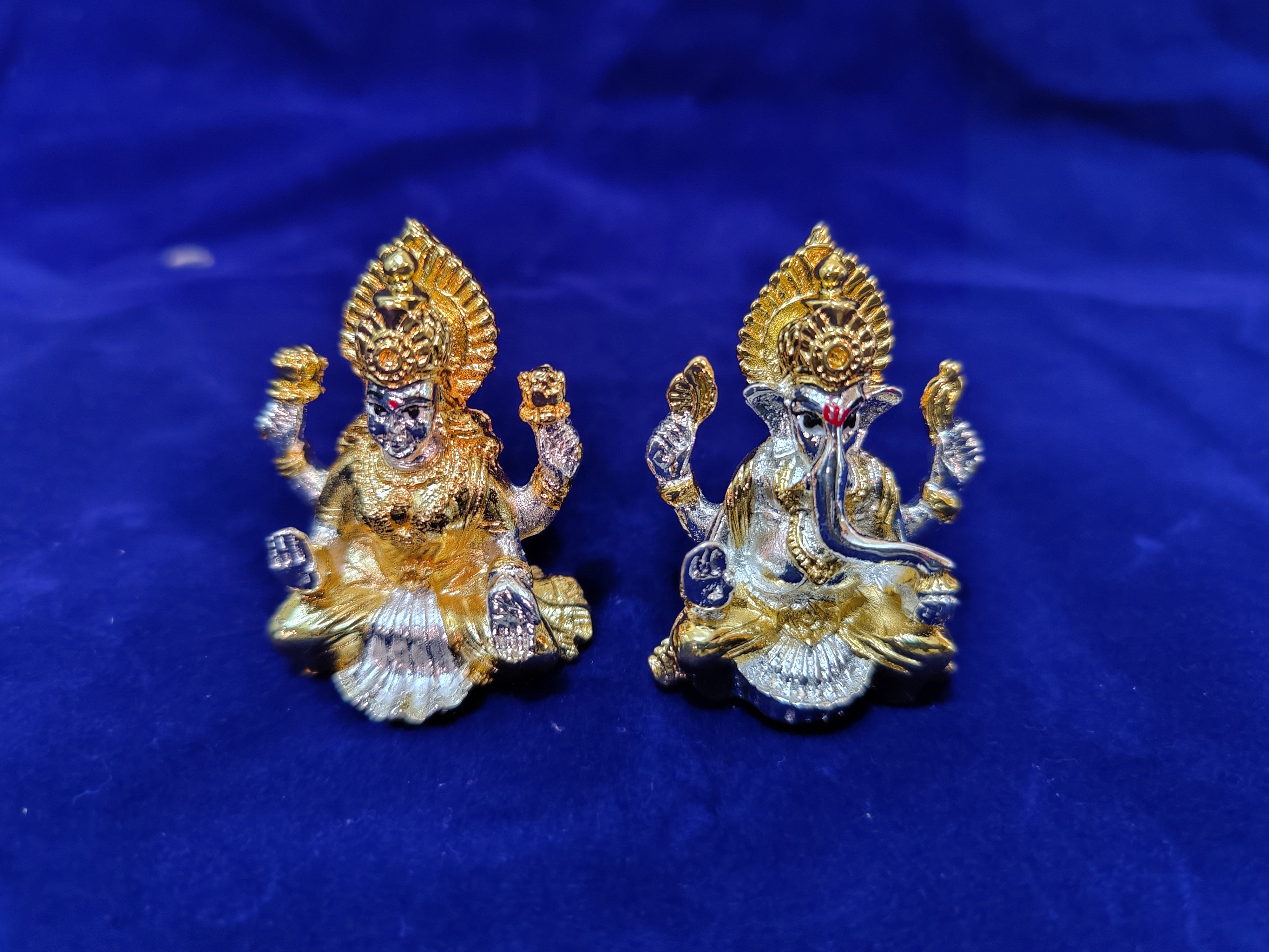 24kr Ganesh and Lakshmi Idol 2"