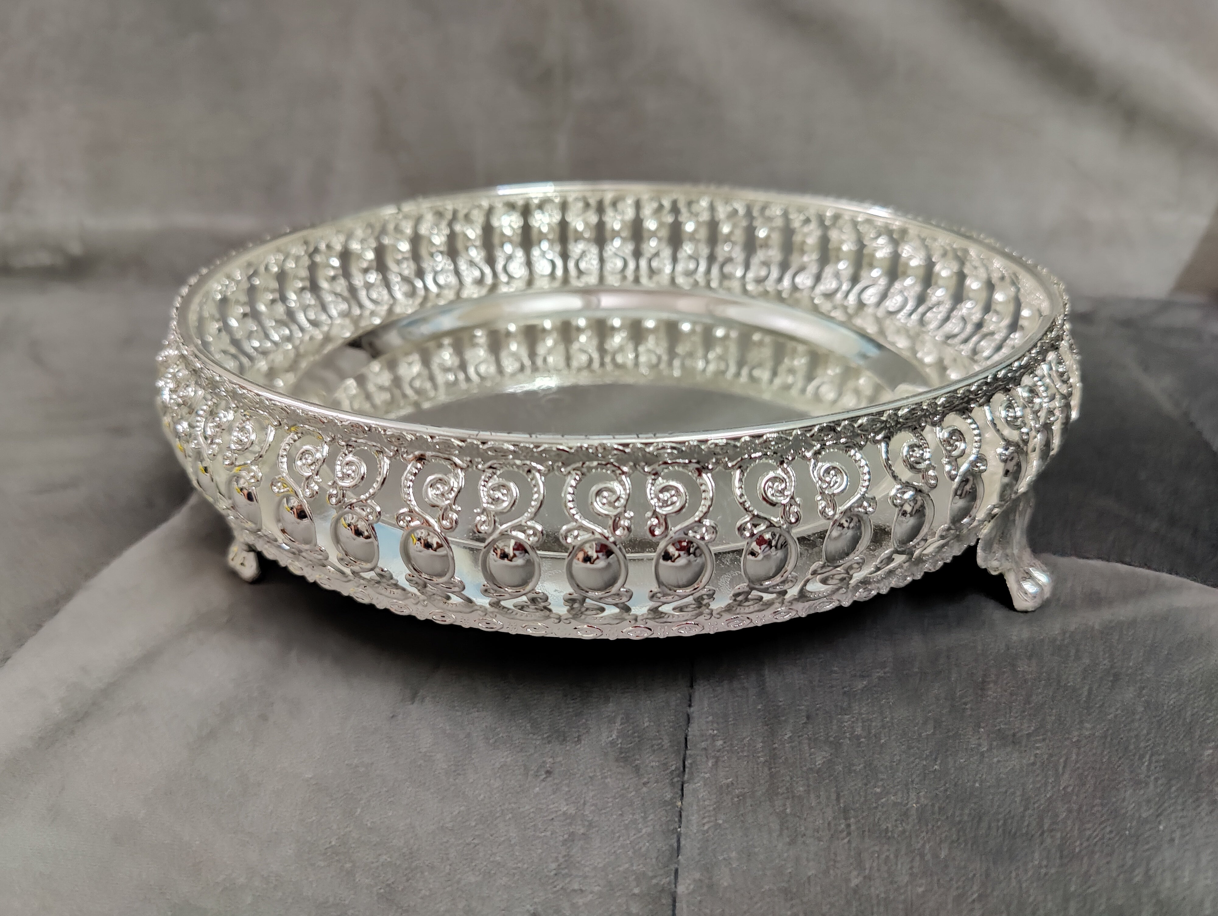 Imported GS round tray 10"