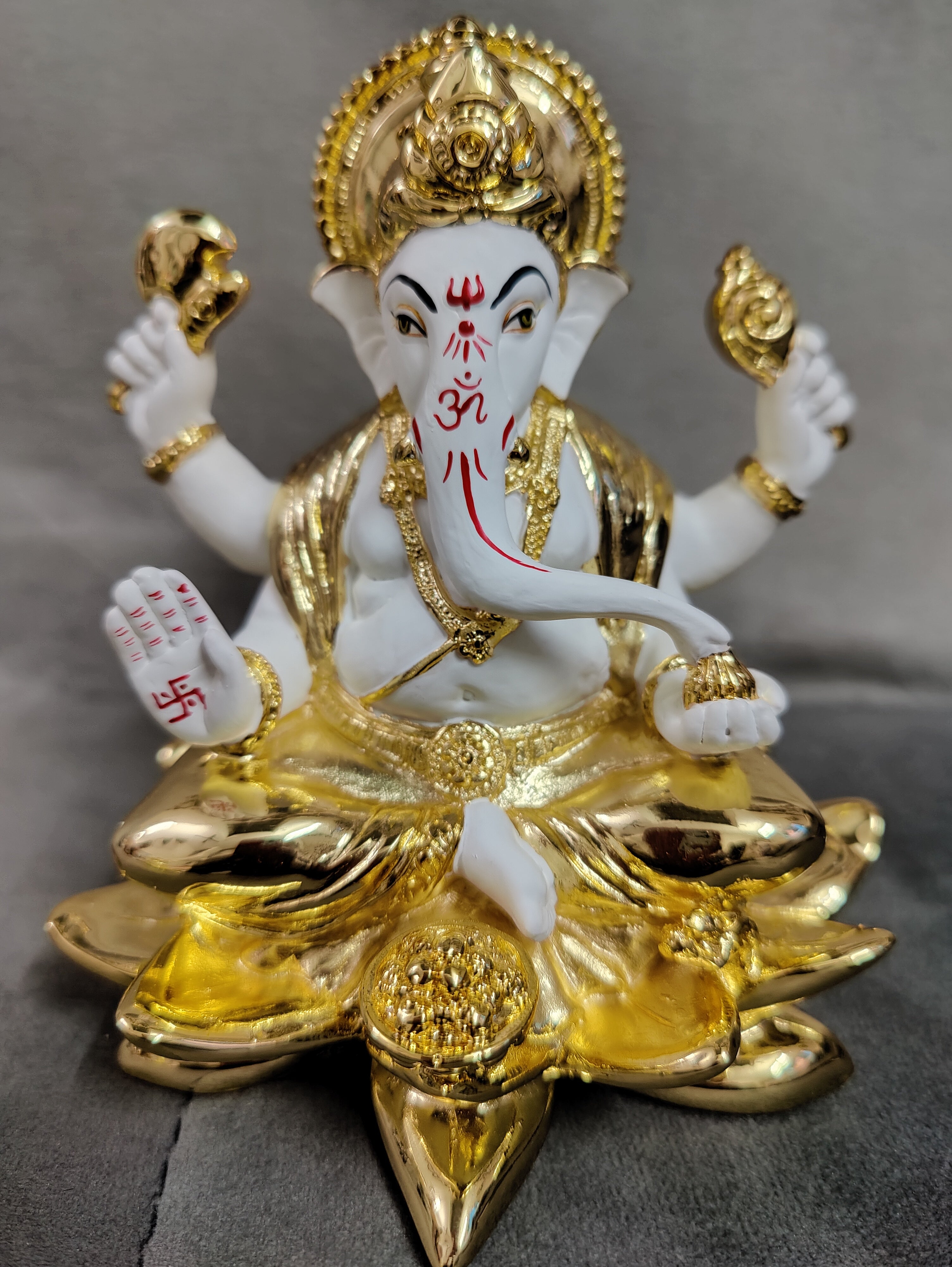 Lucky Lotus Ganesh idol 5"