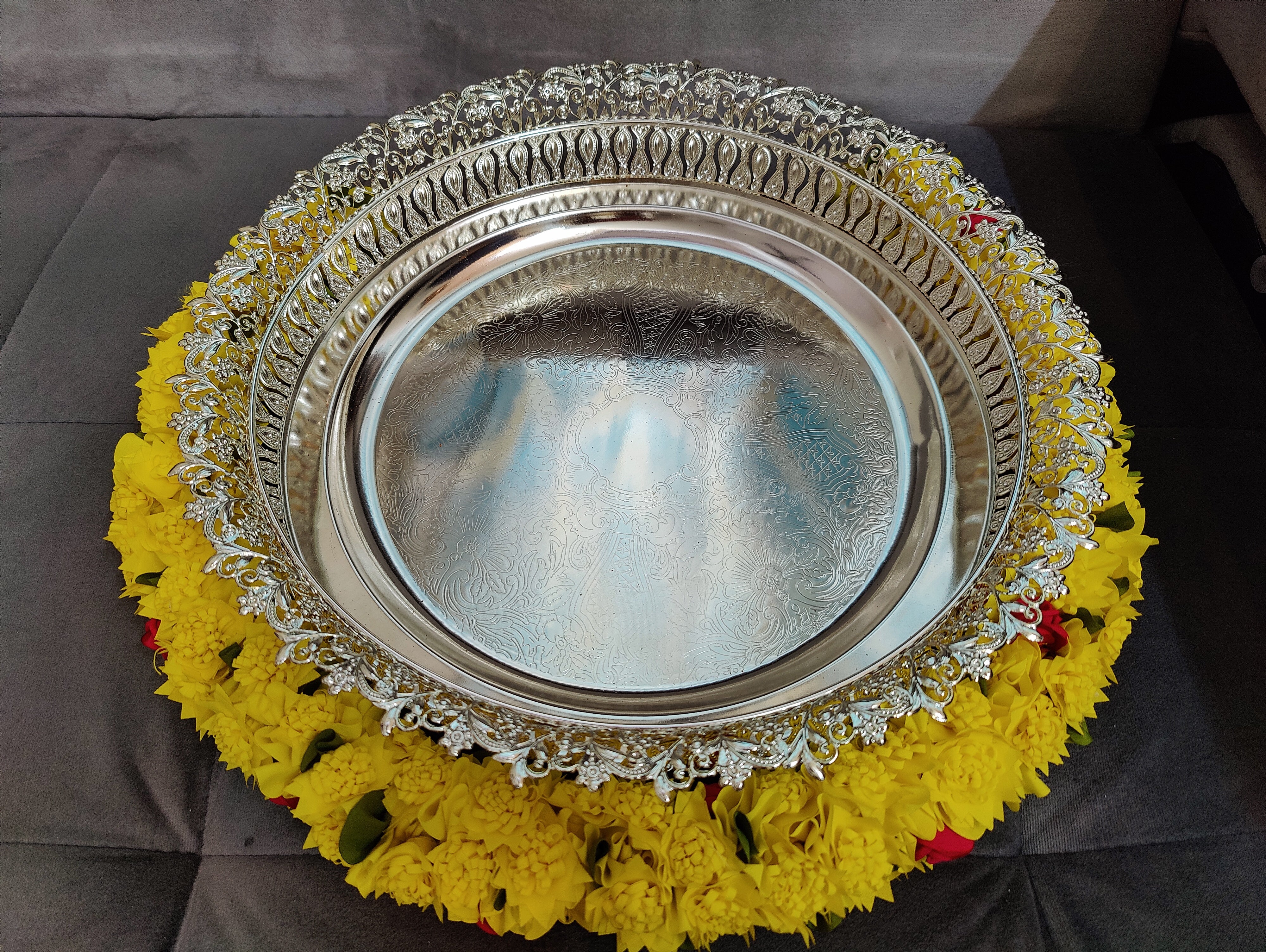 Imported GS Round Big Size Tray 16"
