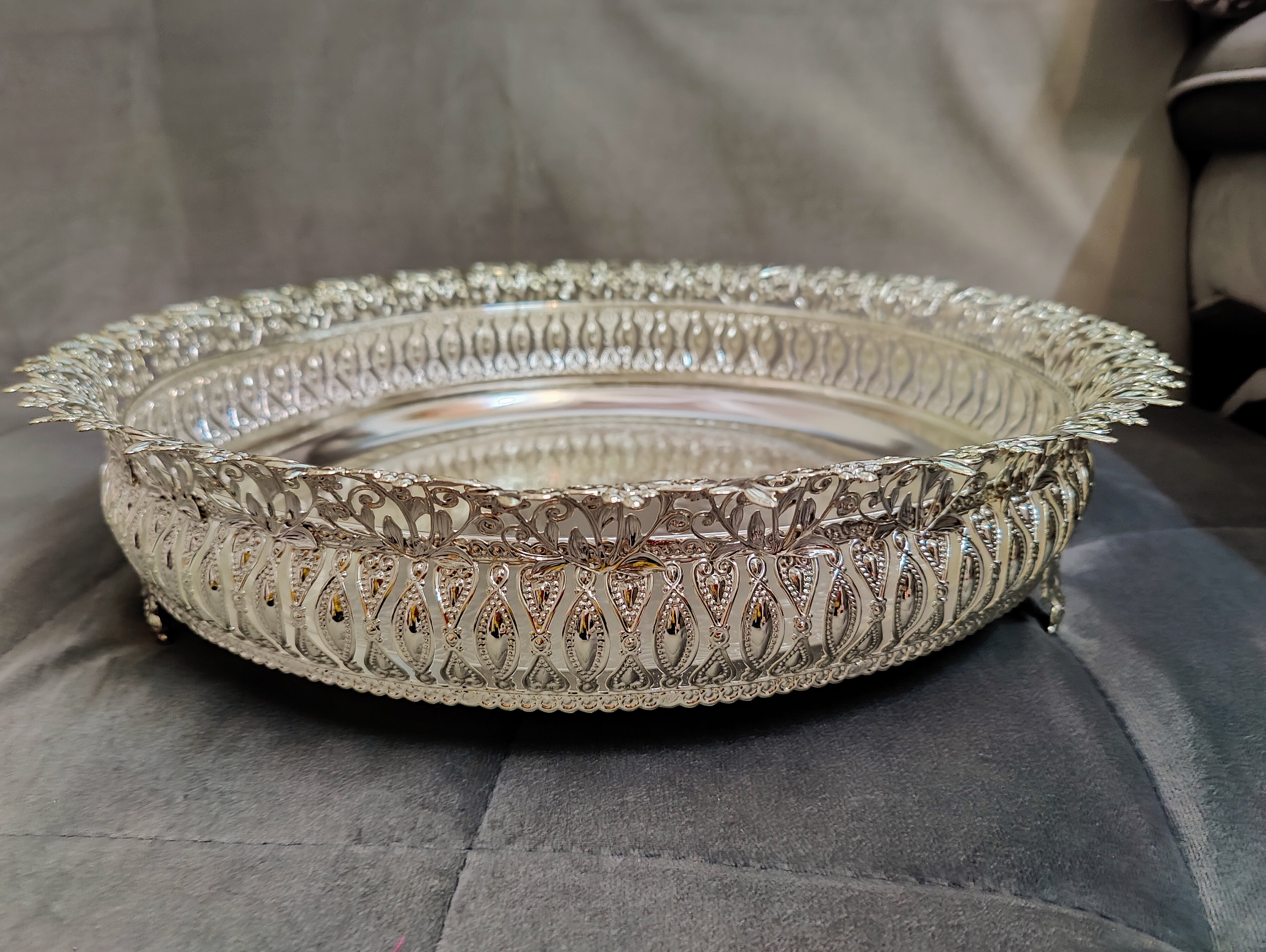 Imported GS Round Big Size Tray 16"
