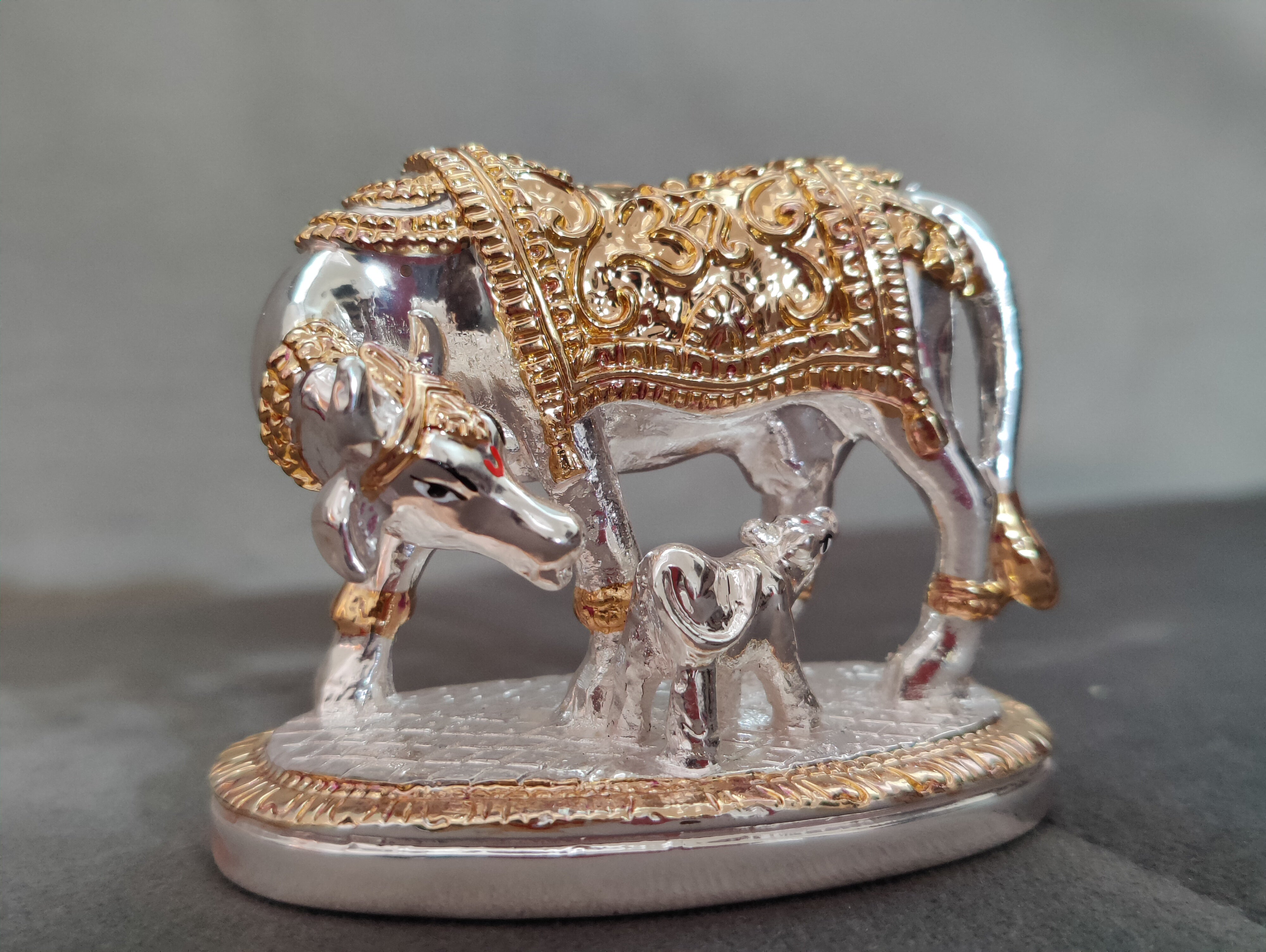Kamdhenu (Gold and Silver) 3"