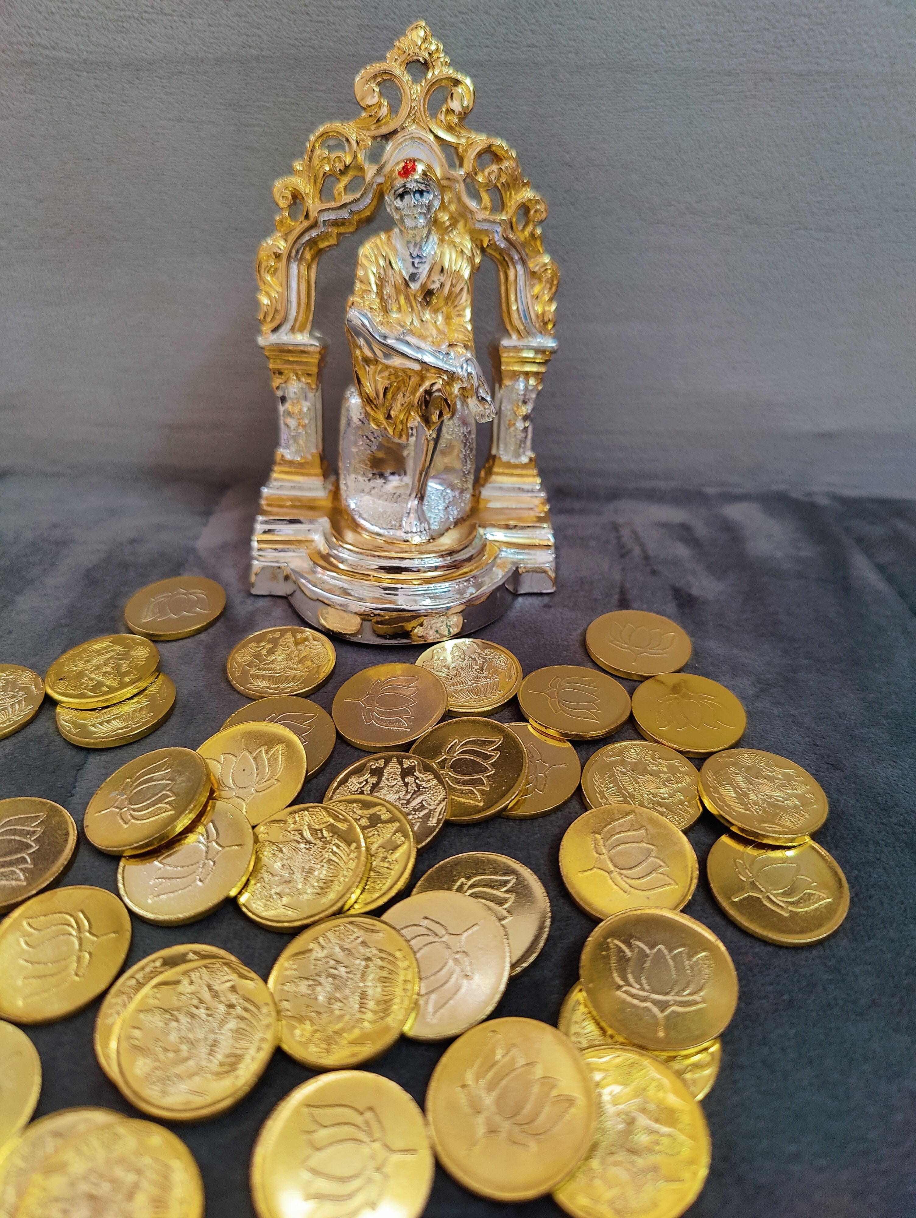 Sai baba Idol (Gold and Silver) 5" + Mantra Coins 108