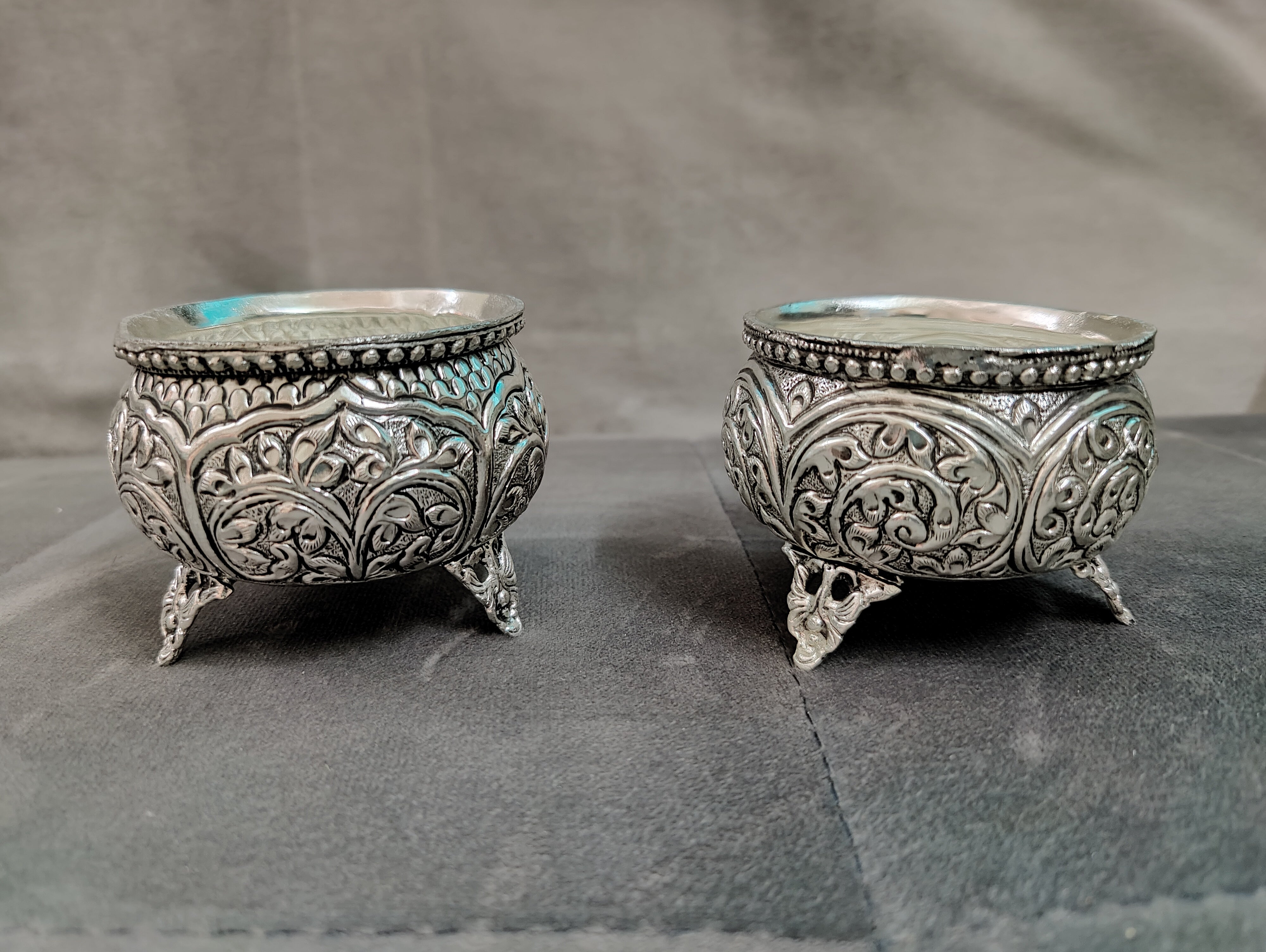 GS Antique Nakshi Kum Kum Bowls Pair 3"
