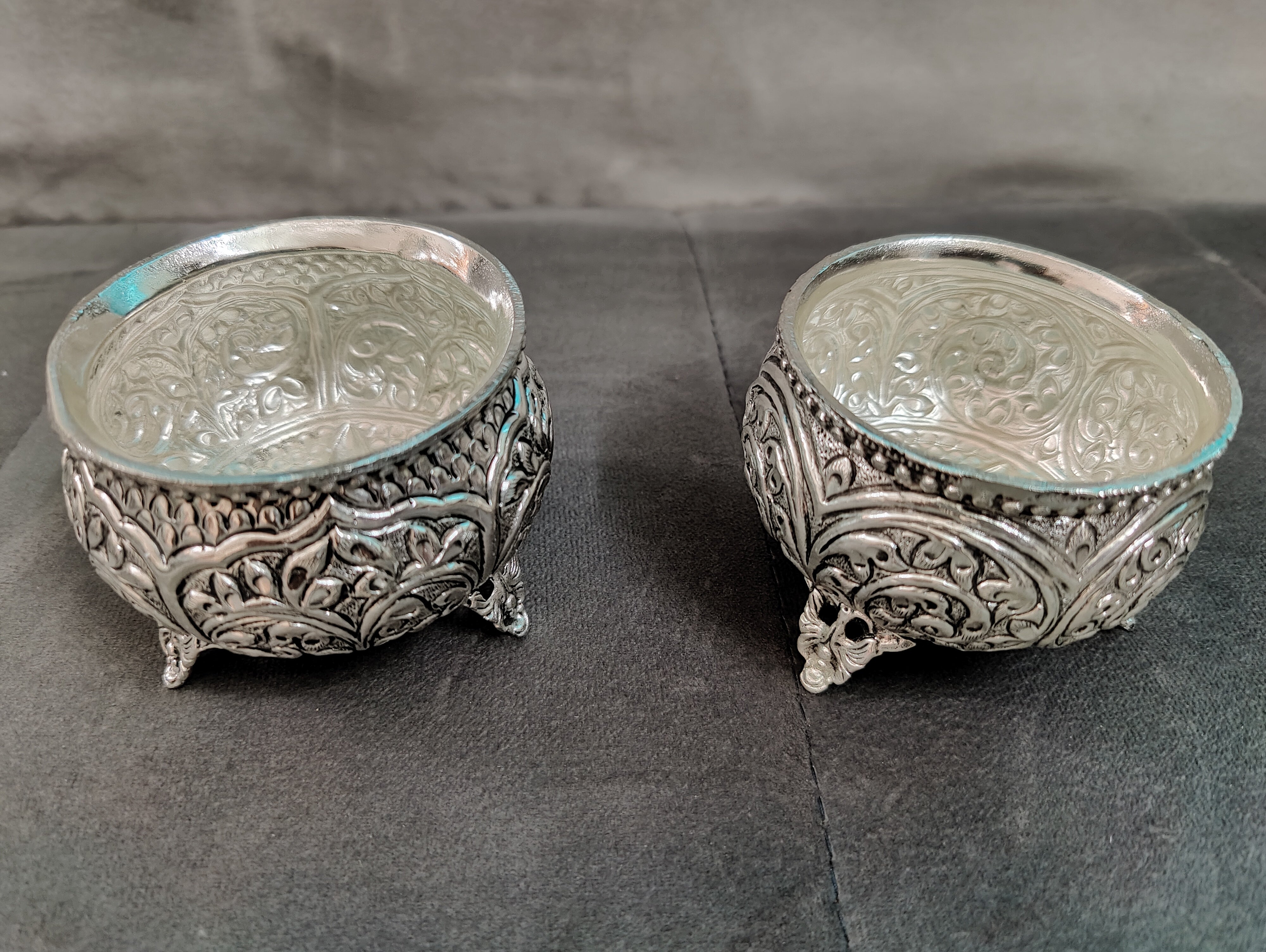 GS Antique Nakshi Kum Kum Bowls Pair 3"