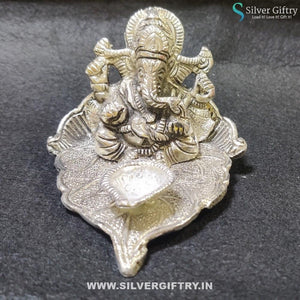 Leaf Ganesh Diya 4" | Silver Giftry | SGT20K406