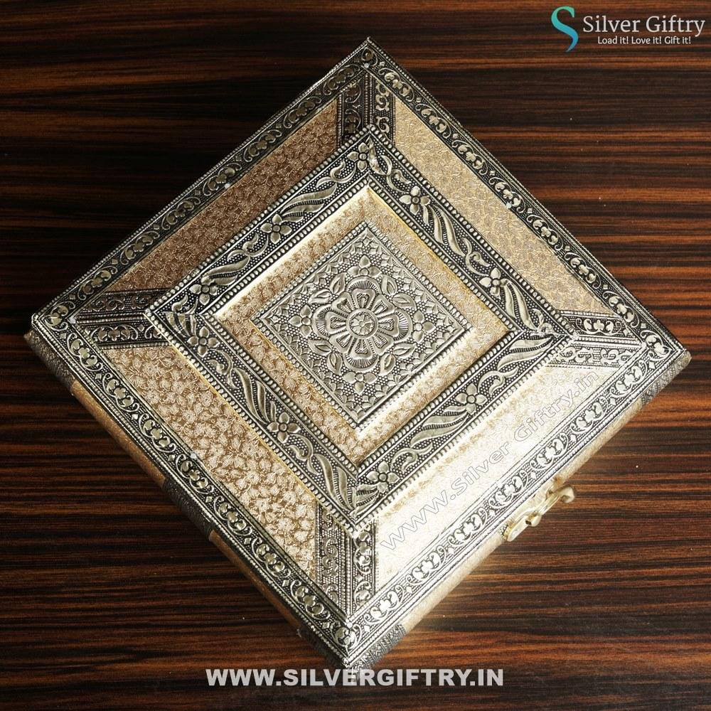 Rajwadi Dry Fruit Box | Silver Giftry | SGT20K459