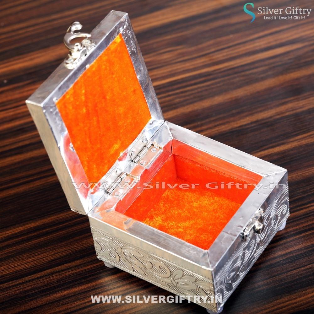 Silver Viraj Box 4x4" | Silver Giftry | SGT20K477