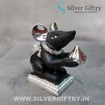 Silver Coated Rat With Modak 2.5"
