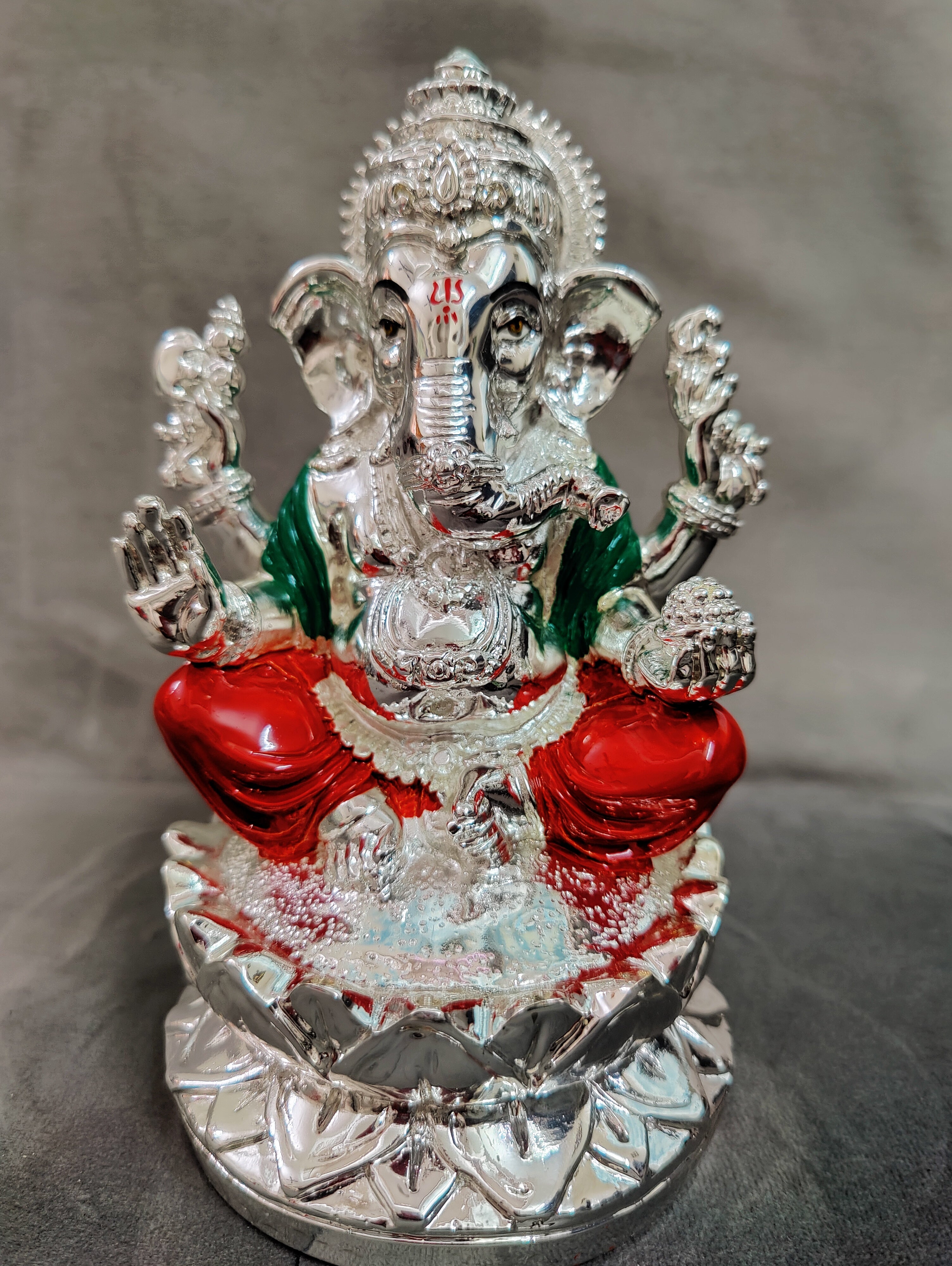 Ganesh idol 9"