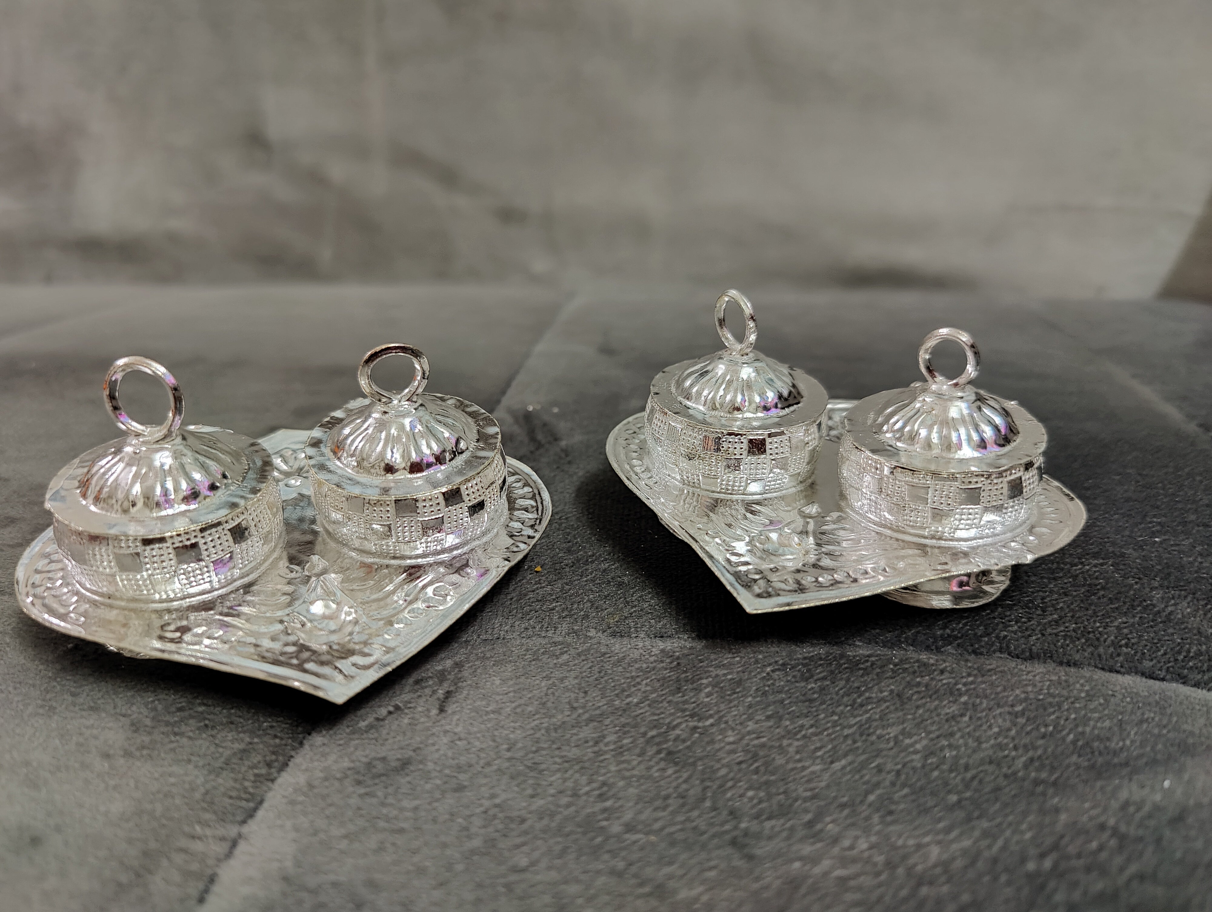 GS Kum Kum Pan Shape Dabbi Pair 3"