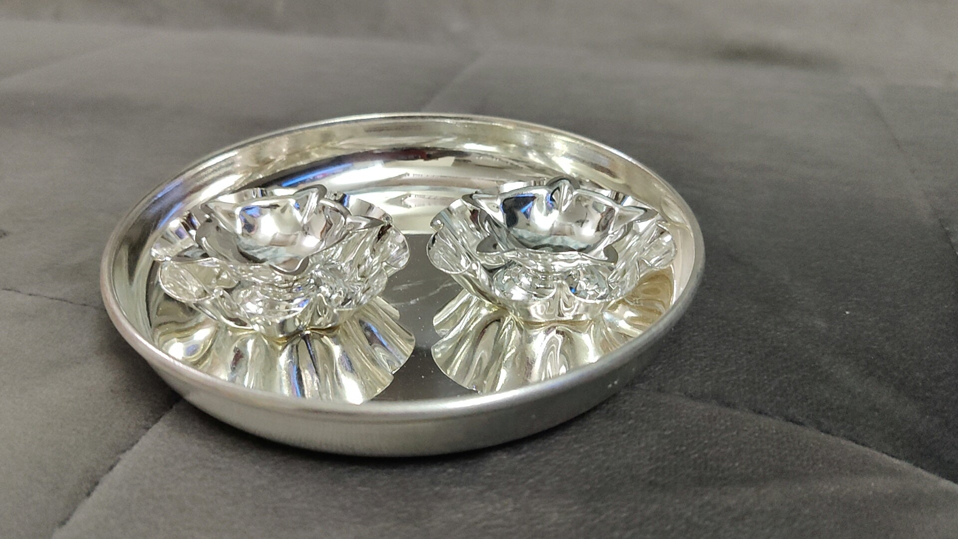 German silver 6" plate with deepam 2pcs
